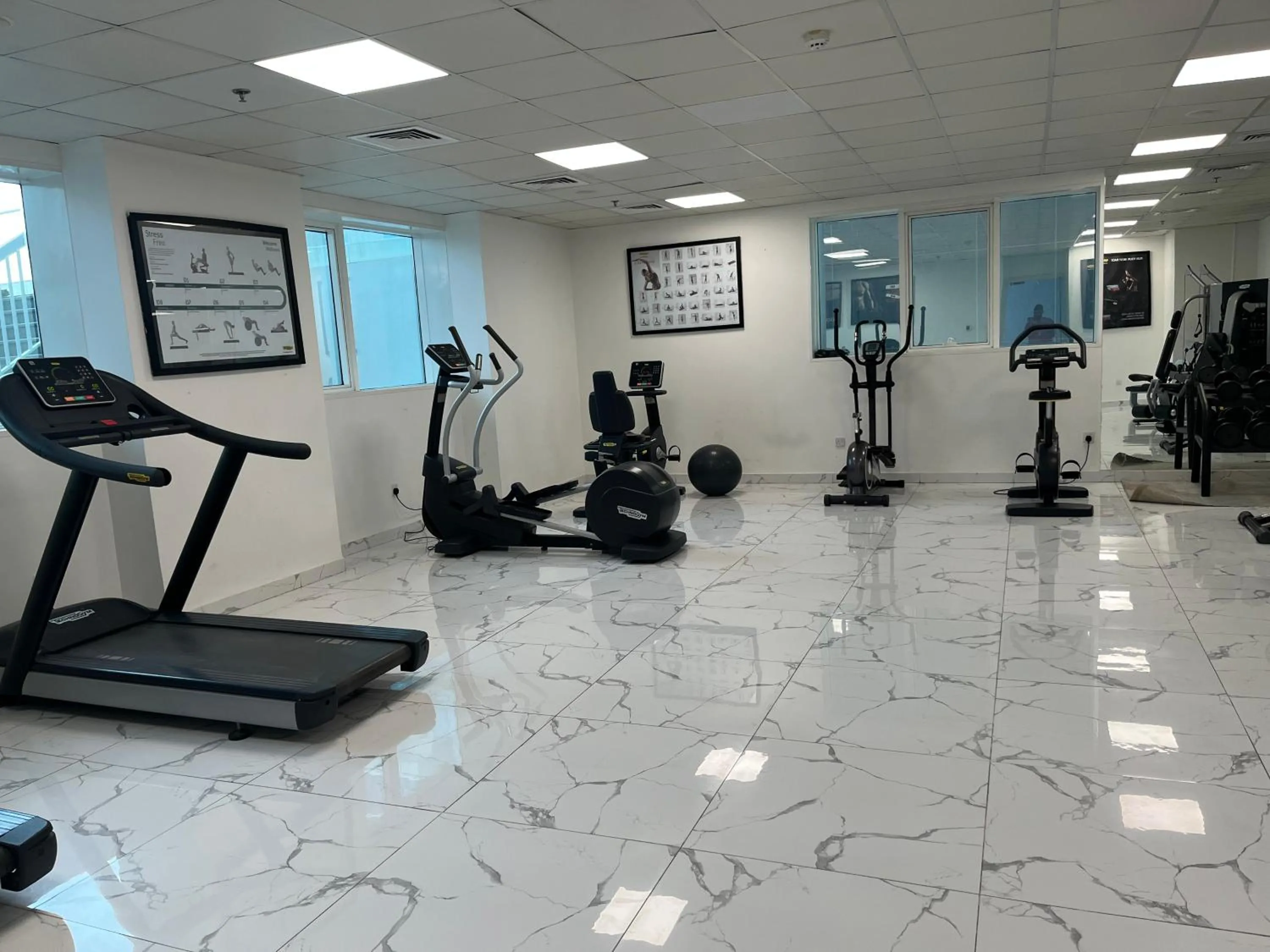 Fitness centre/facilities in Oasis tower family apartment 2302