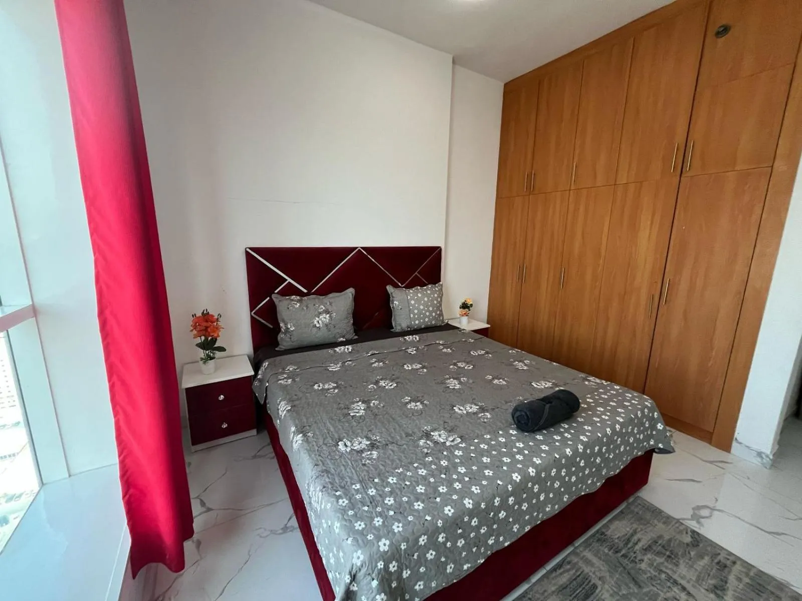 Bedroom, Bed in Oasis tower family apartment 2302
