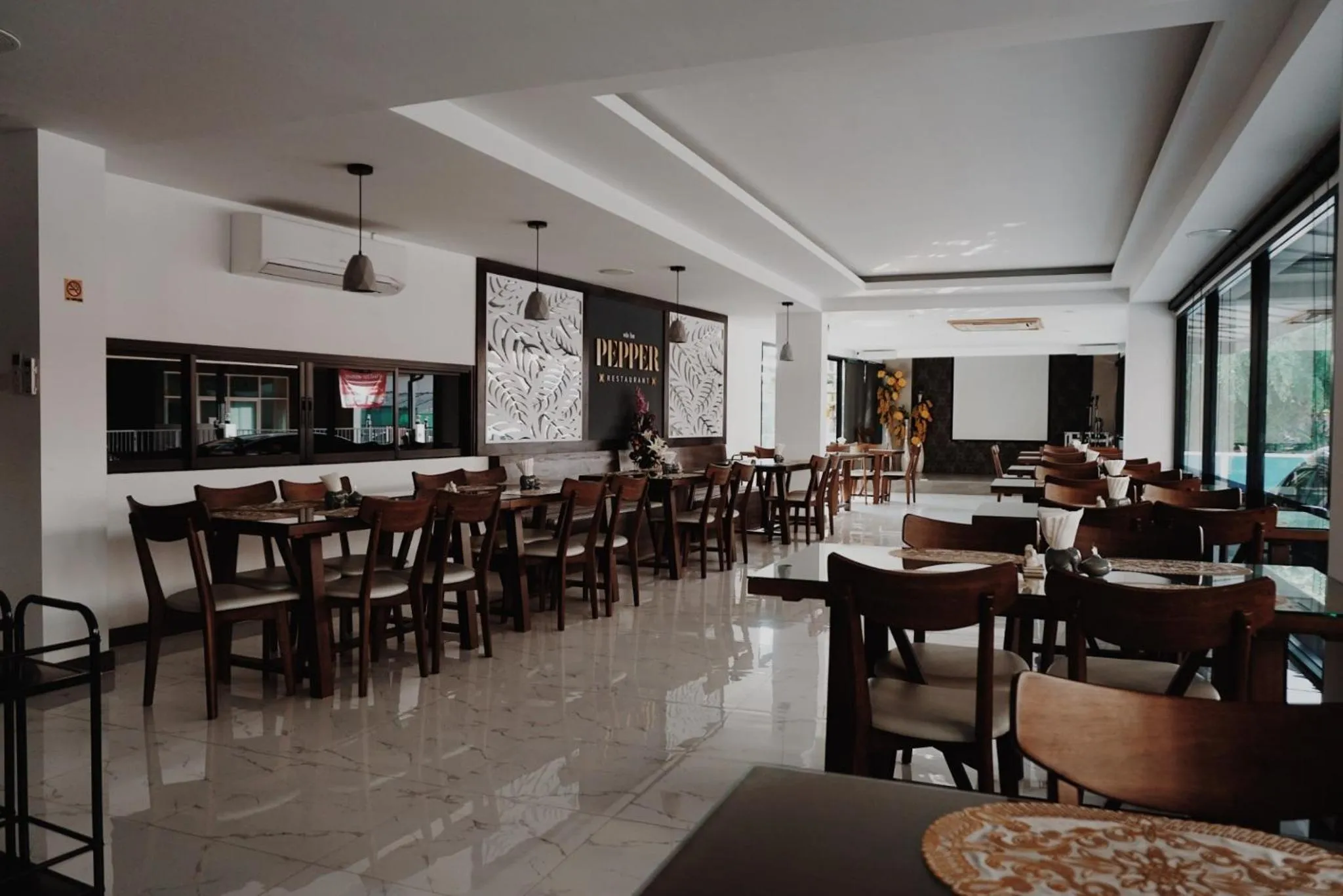 Restaurant/places to eat in Peppery Hills