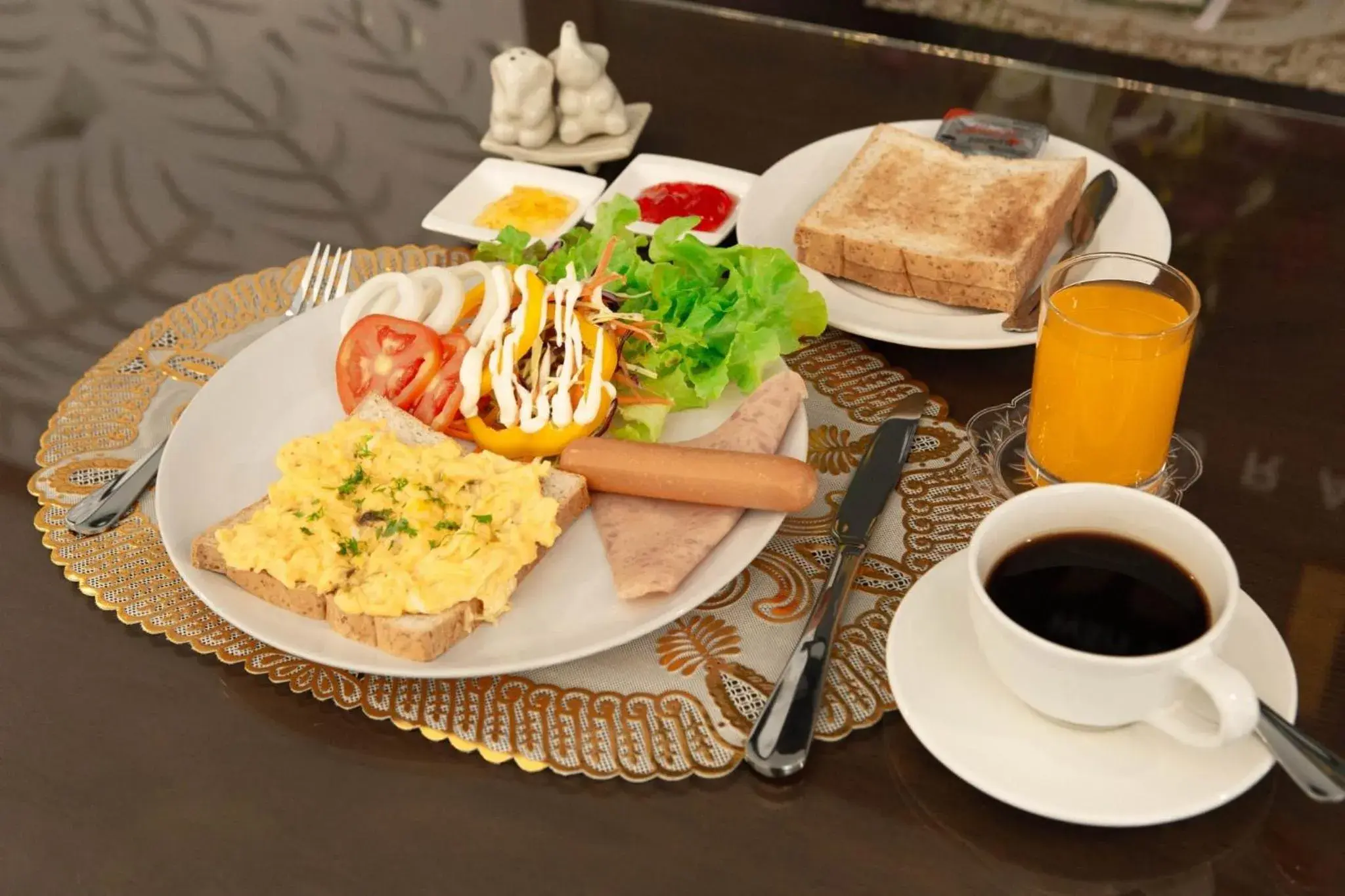 Breakfast in Peppery Hills Breakfast in Peppery Hills