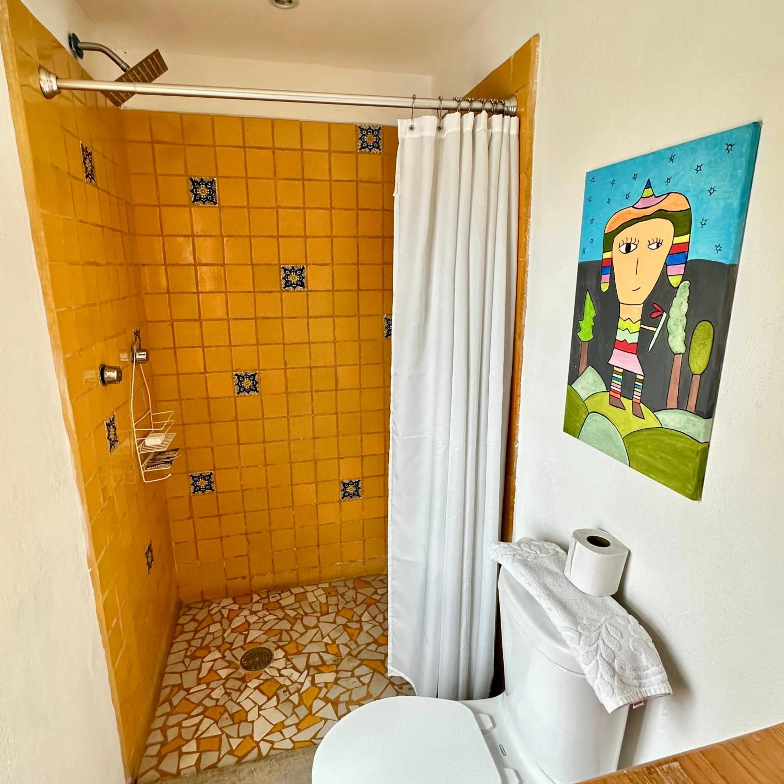 Shower in La Etelvina Suites