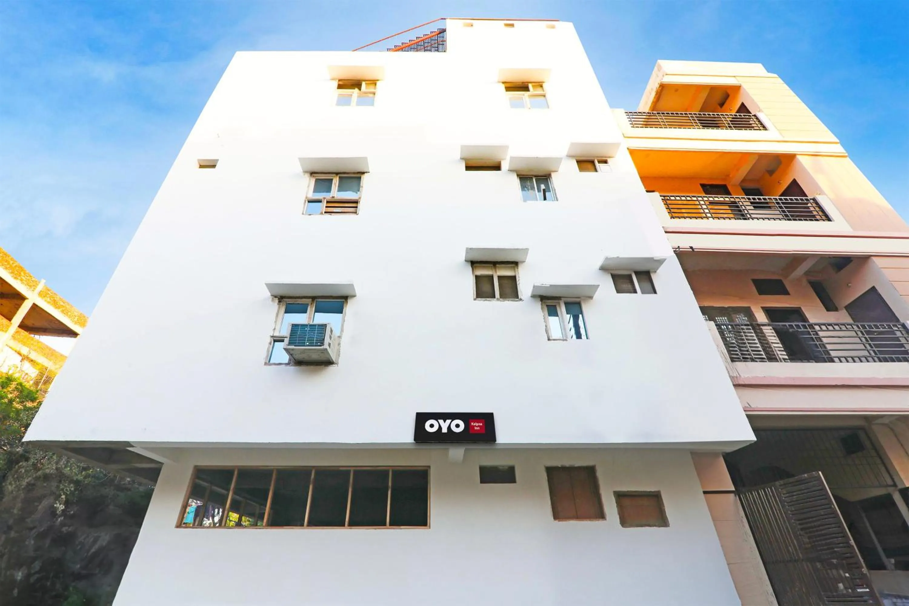 Facade/entrance in Super Hotel O Super Kalpna Inn