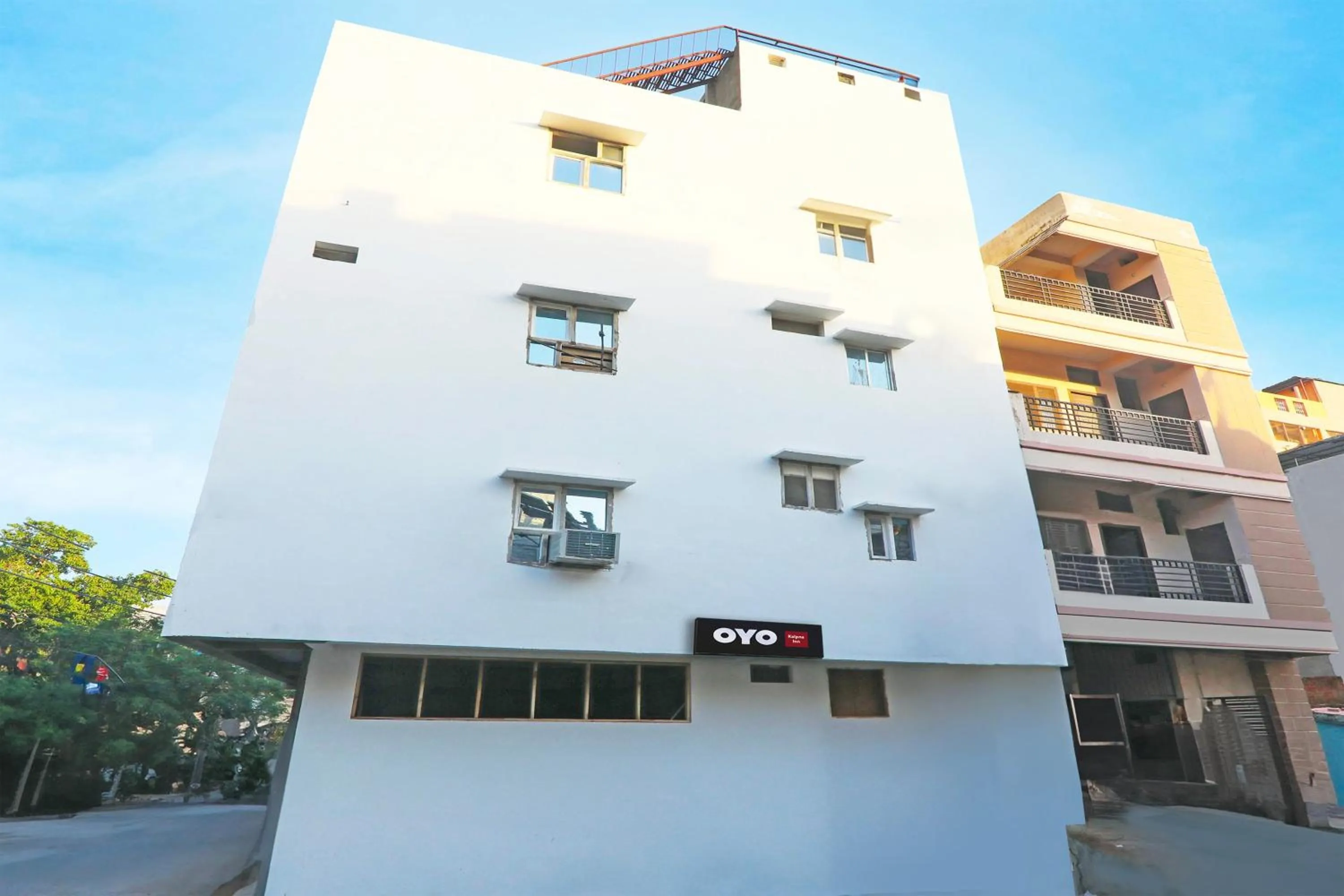 Facade/entrance in Super Hotel O Super Kalpna Inn