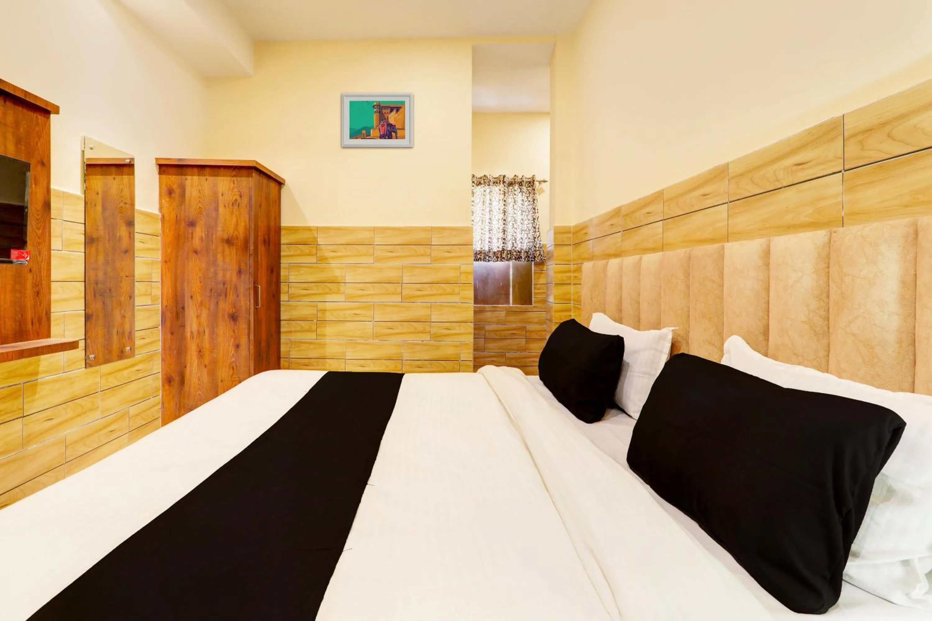 Bedroom, Bed in Super Hotel O Super Kalpna Inn