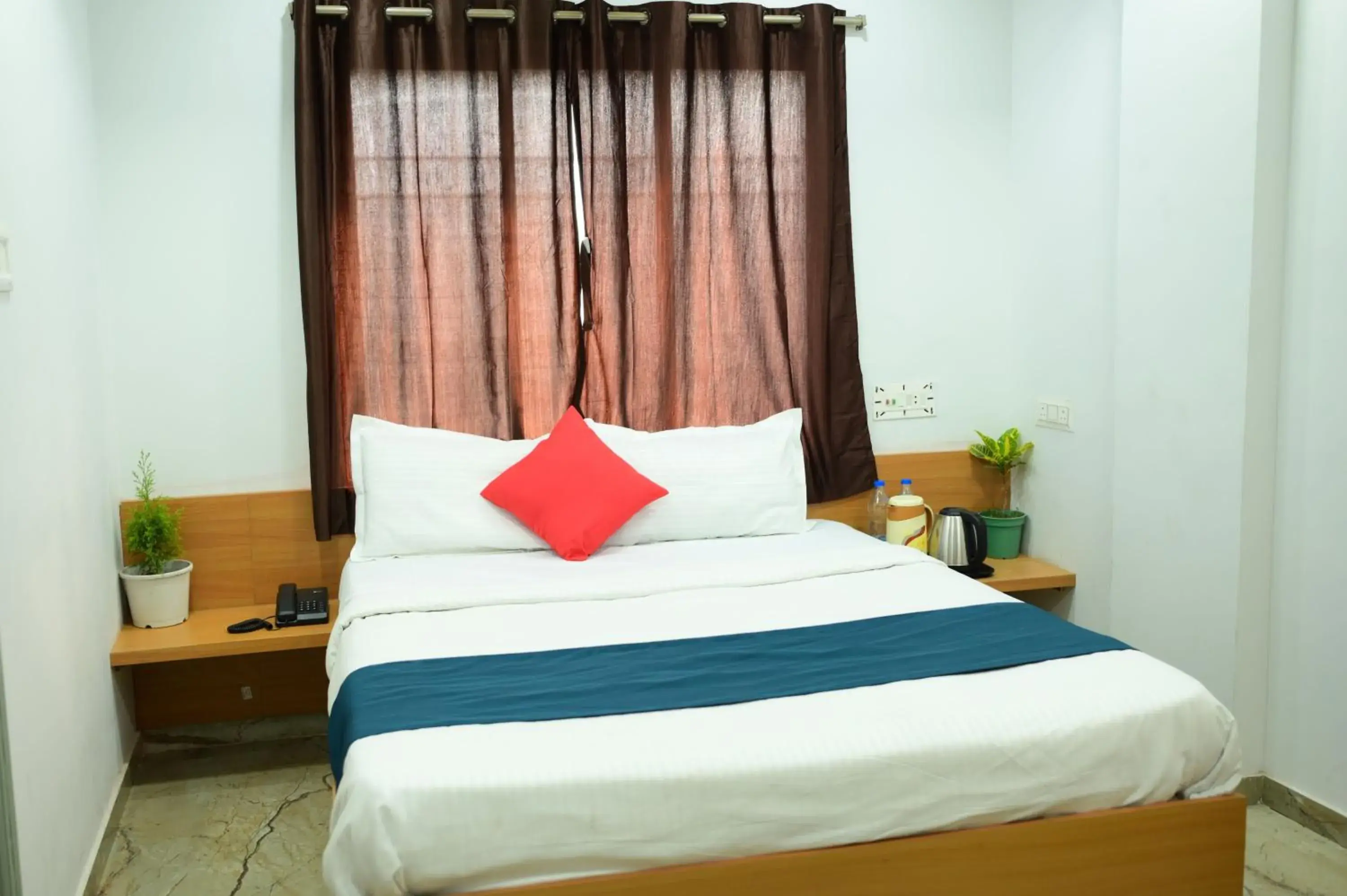 Bedroom, Bed in Hotel O Westin Regency Bedroom, Bed in Hotel O Westin Regency