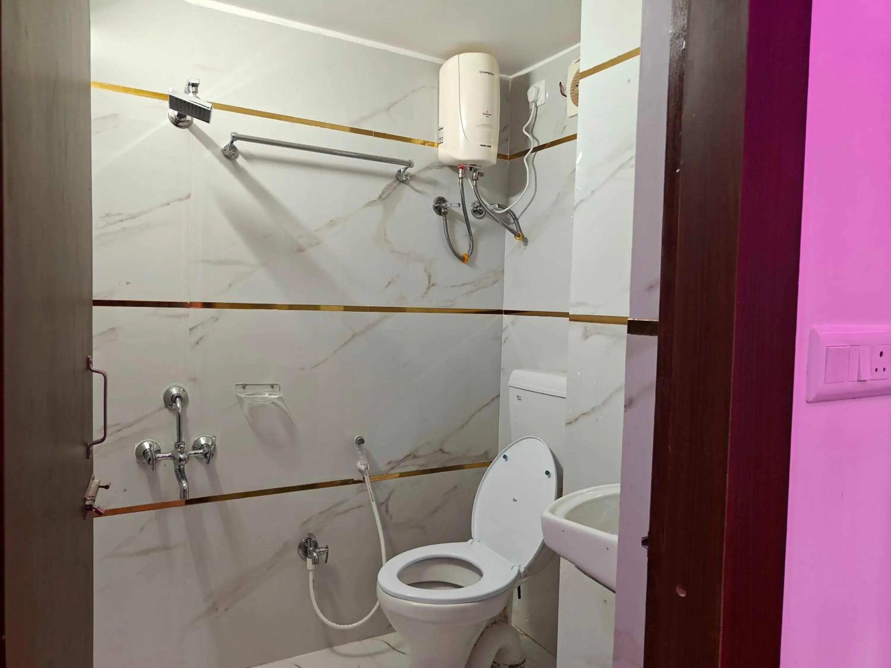 Bathroom in Hotel O Westin Regency Bathroom in Hotel O Westin Regency