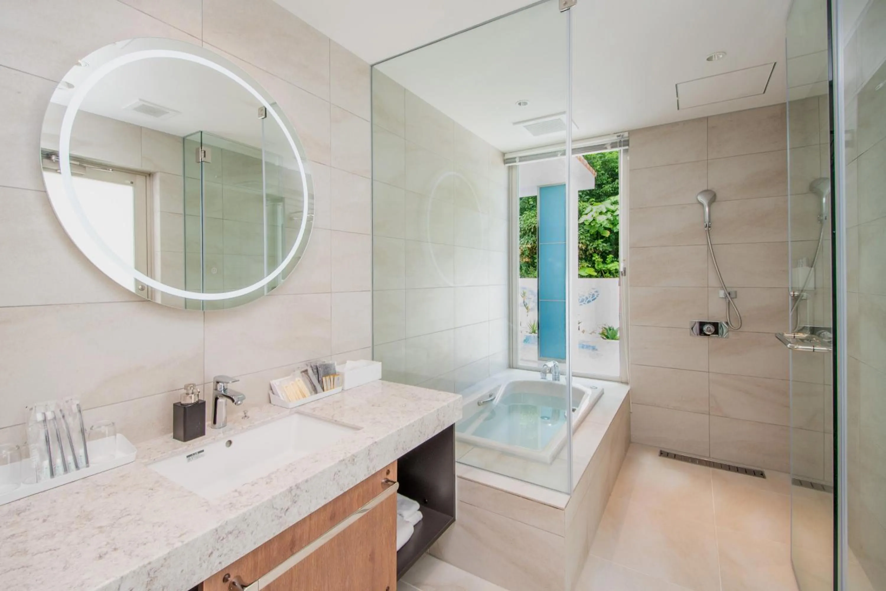 Shower in pool villa Sanrriott Okinawa Motobu