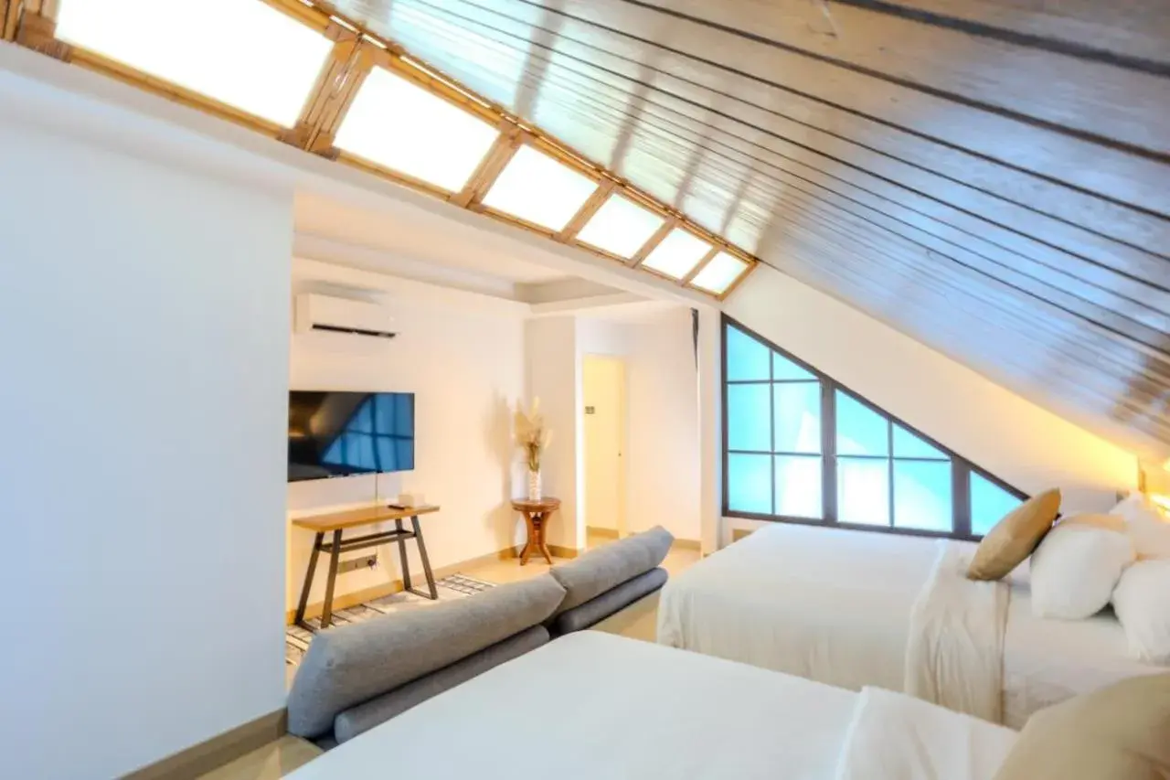 Photo of the whole room, Bed in Suntai Villa, Beachfront Suites Photo of the whole room, Bed in Suntai Villa, Beachfront Suites