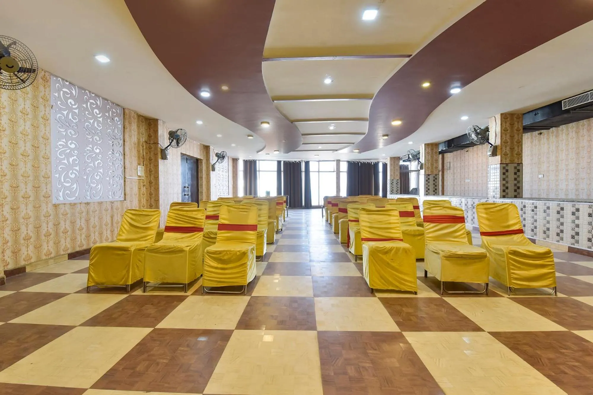 Banquet/Function facilities in FabHotel Dream Palace