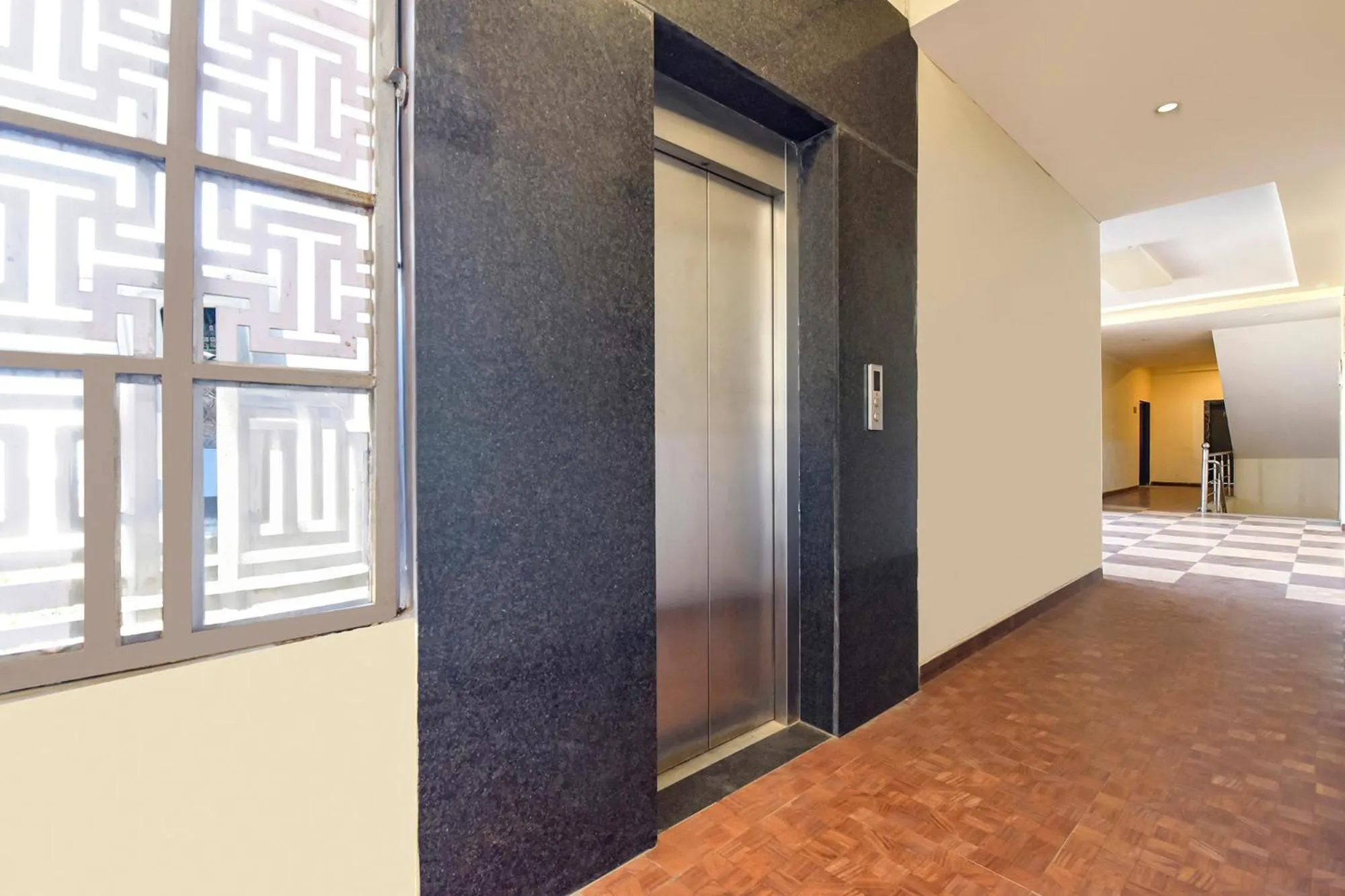 elevator in FabHotel Dream Palace