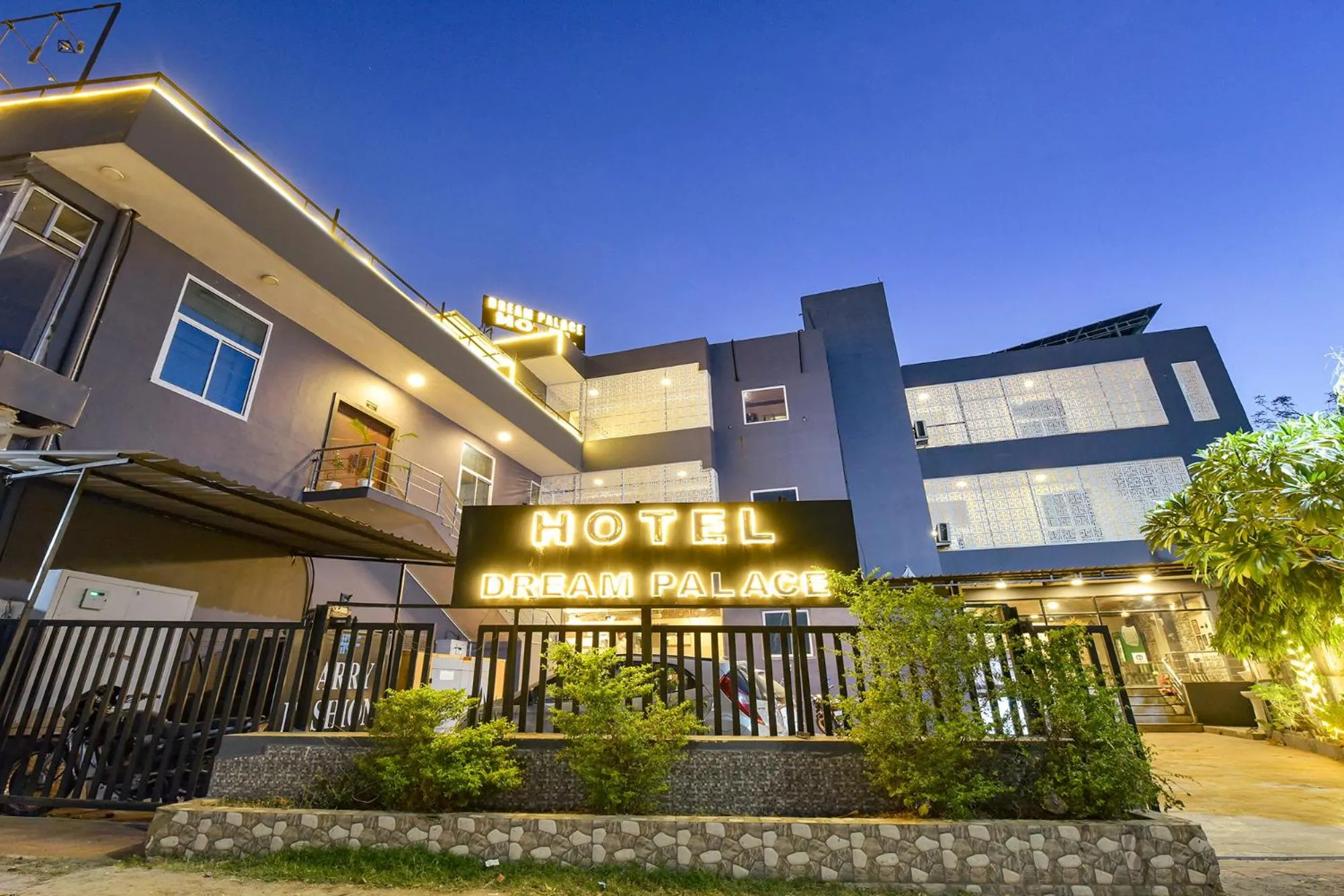 Property building in FabHotel Dream Palace