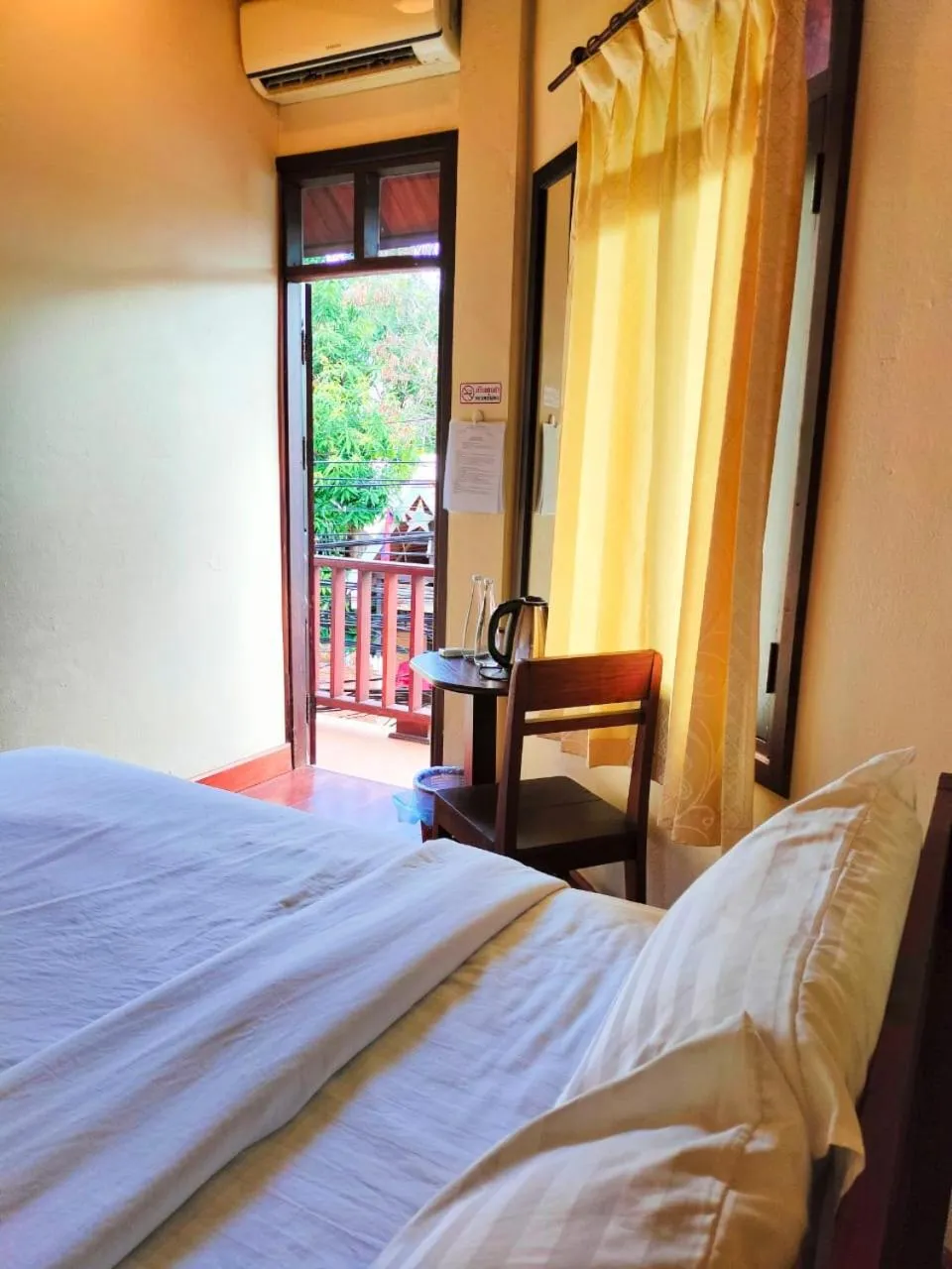 View (from property/room), Bed in Tingkham Guesthouse