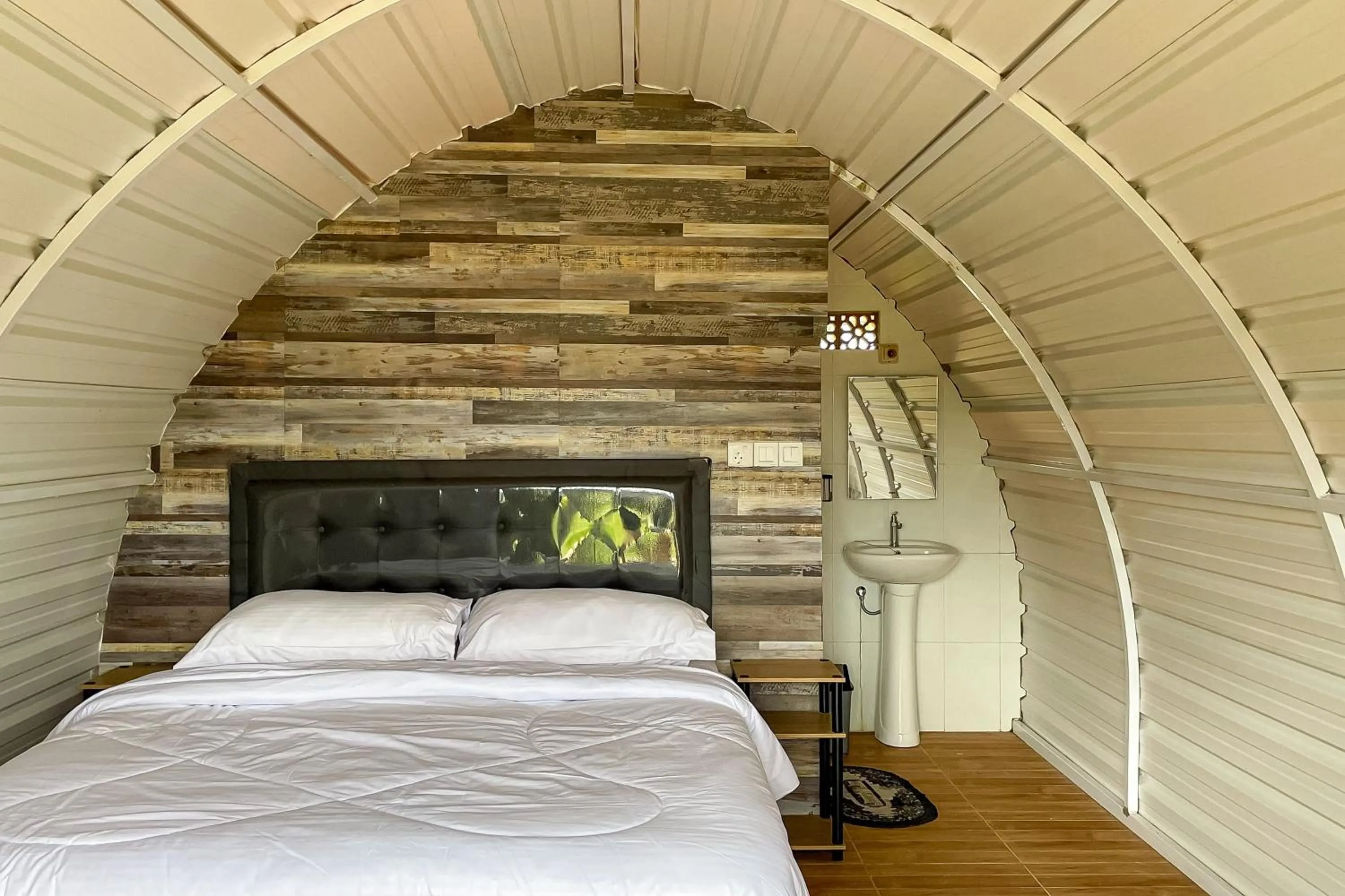 Bedroom, Bed in Rainbow Glamping