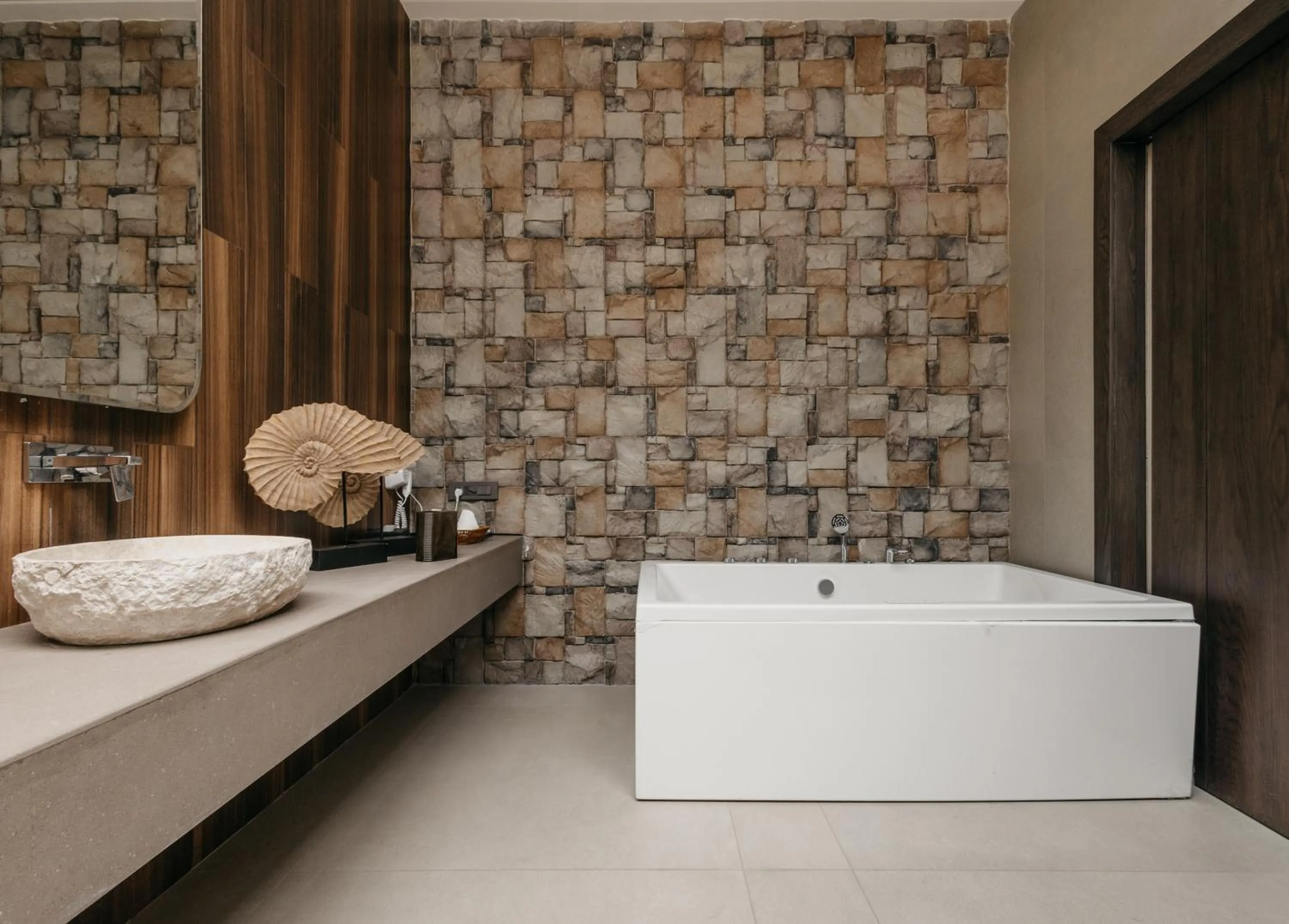 Hot Tub in Luxury Lofts