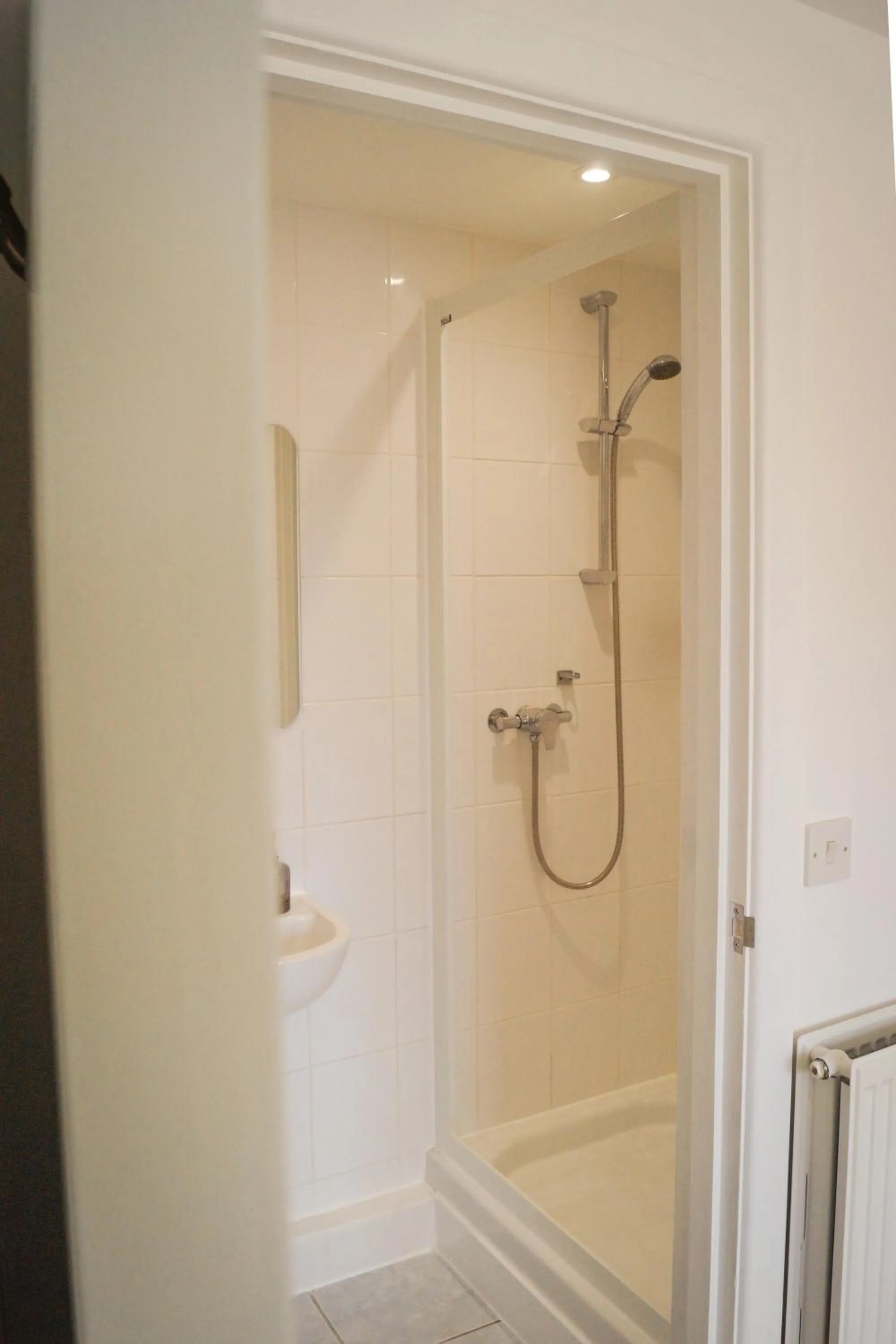 Shower in Lemon Tree Rooms - Newly Refurbished Coastal Stay