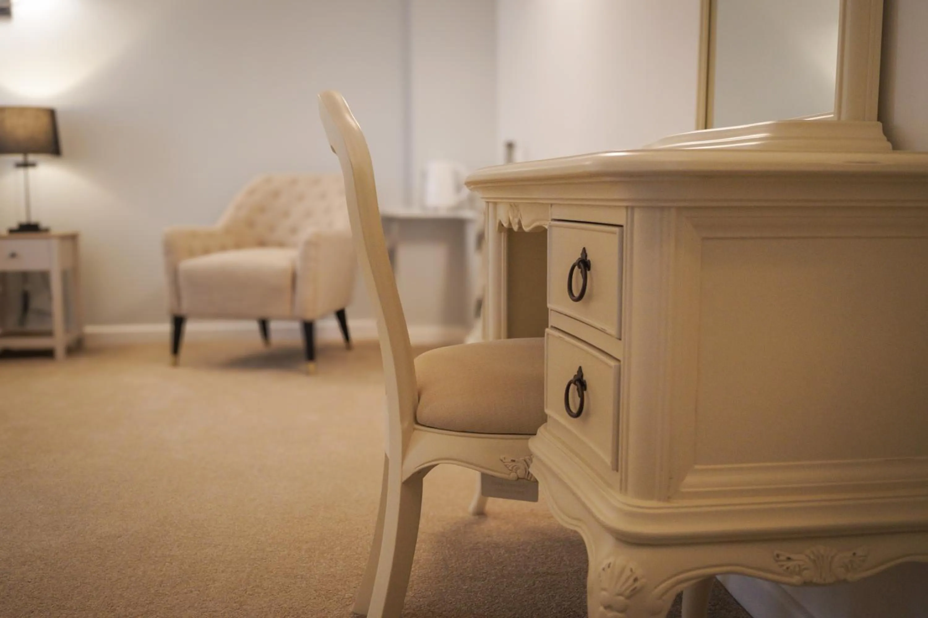 Seating area in Lemon Tree Rooms - Newly Refurbished Coastal Stay