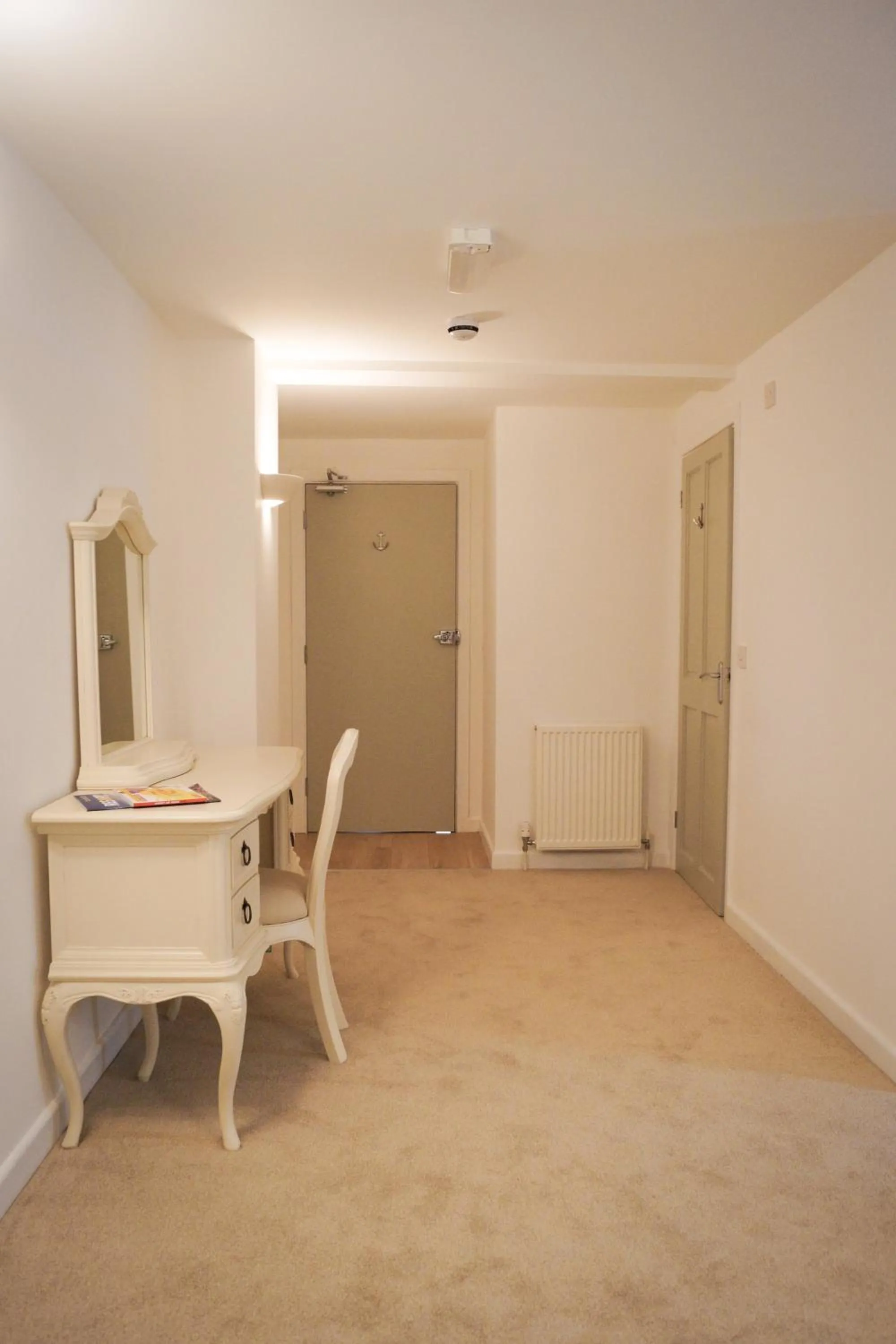 Bedroom in Lemon Tree Rooms - Newly Refurbished Coastal Stay