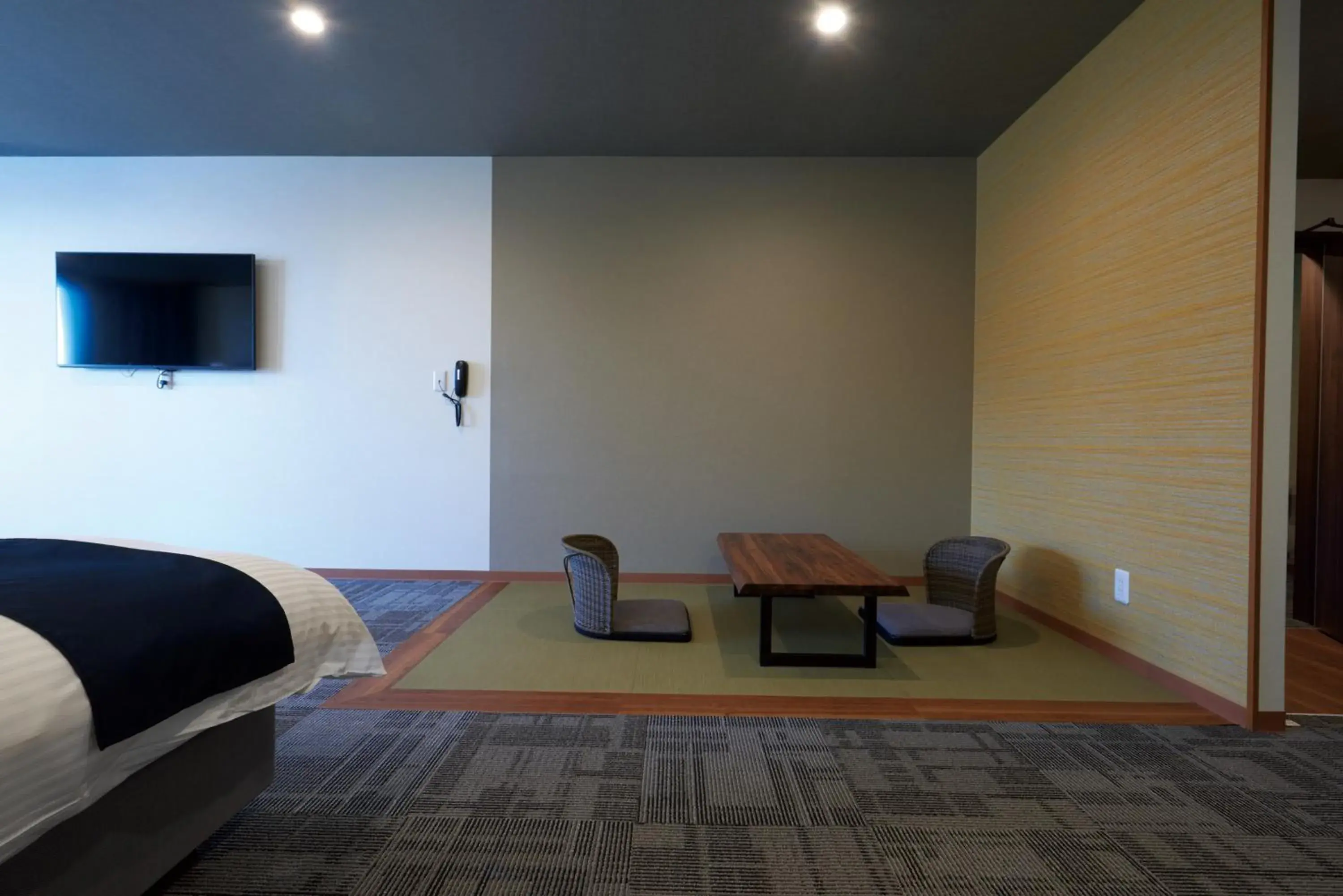 Bed in Arashi no Yakata Bed in Arashi no Yakata