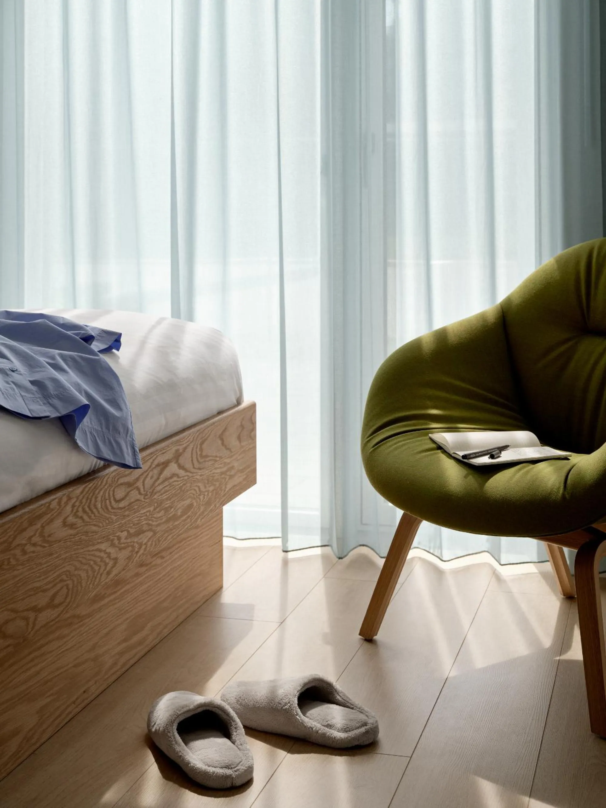 Bed in Flora Apartment Hotel