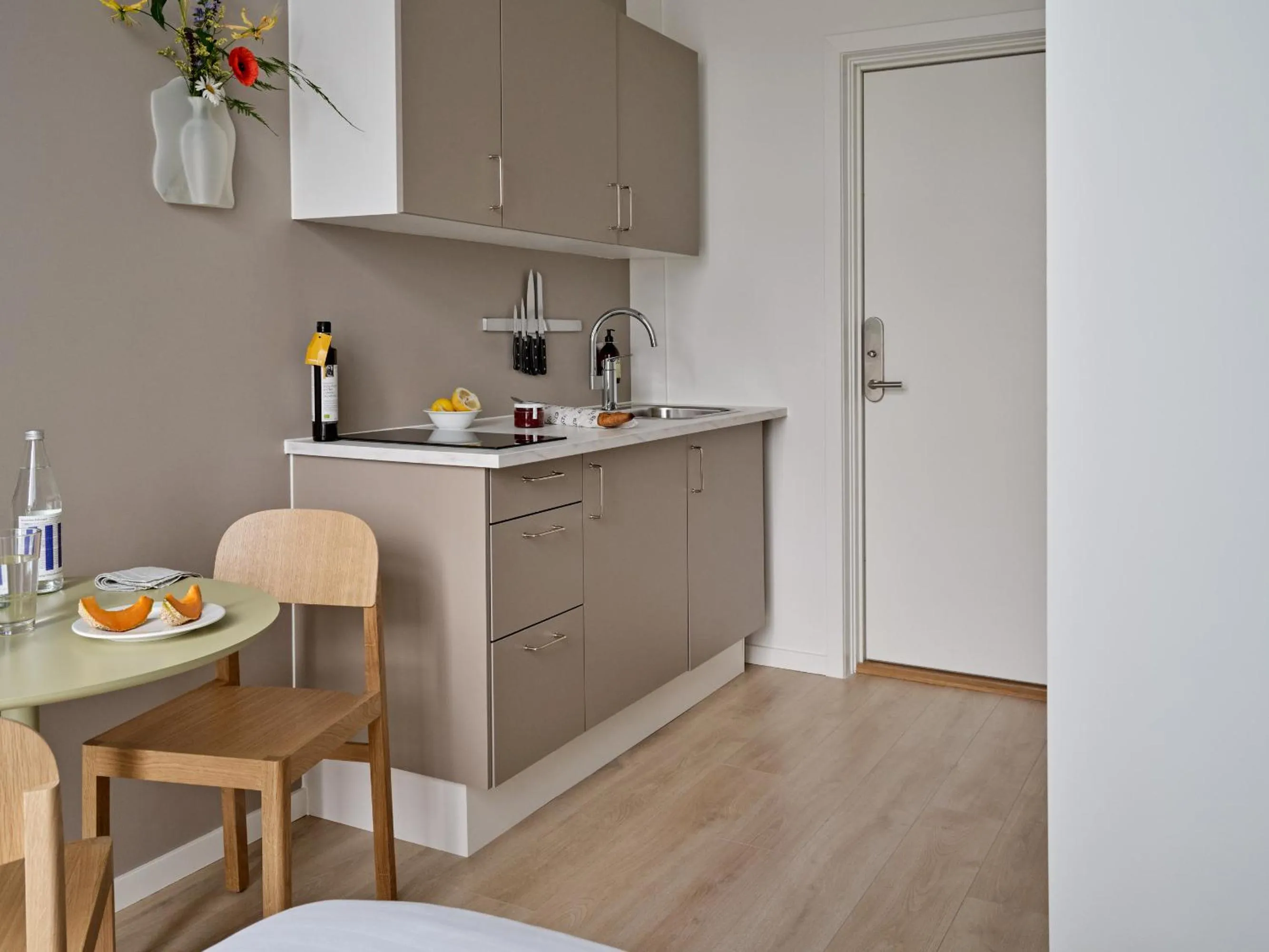 Flora Apartment Hotel