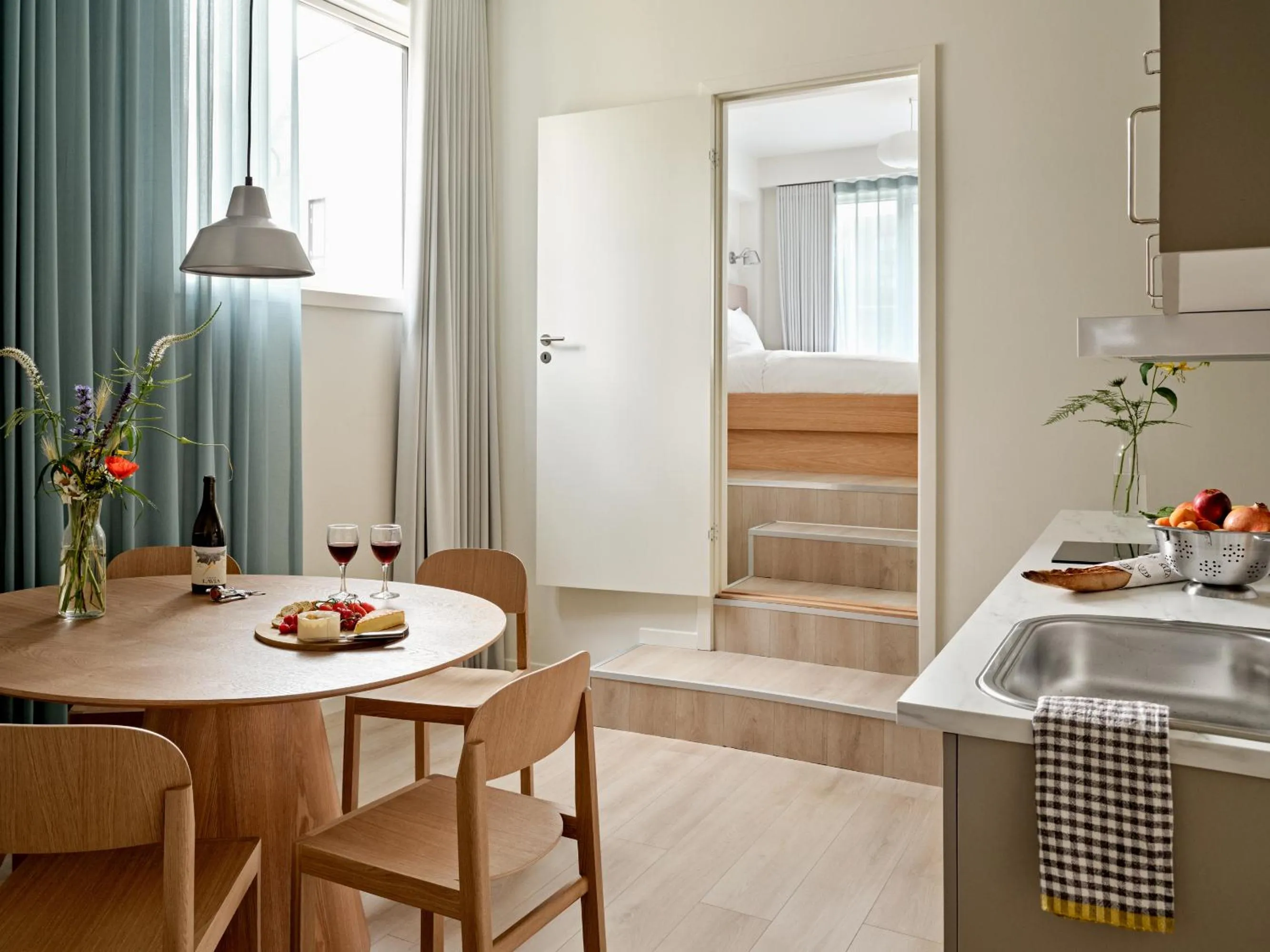 Flora Apartment Hotel