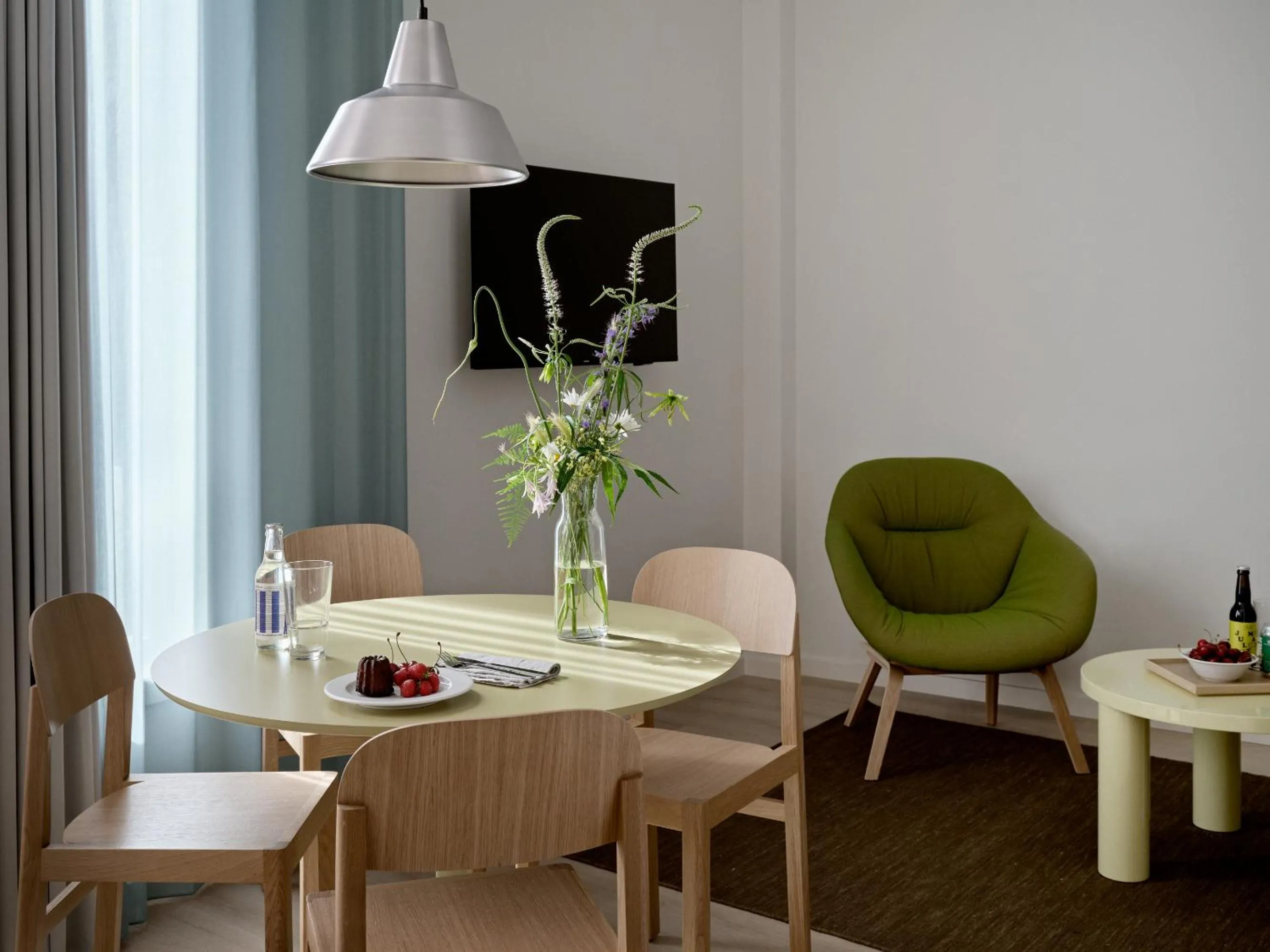 Flora Apartment Hotel