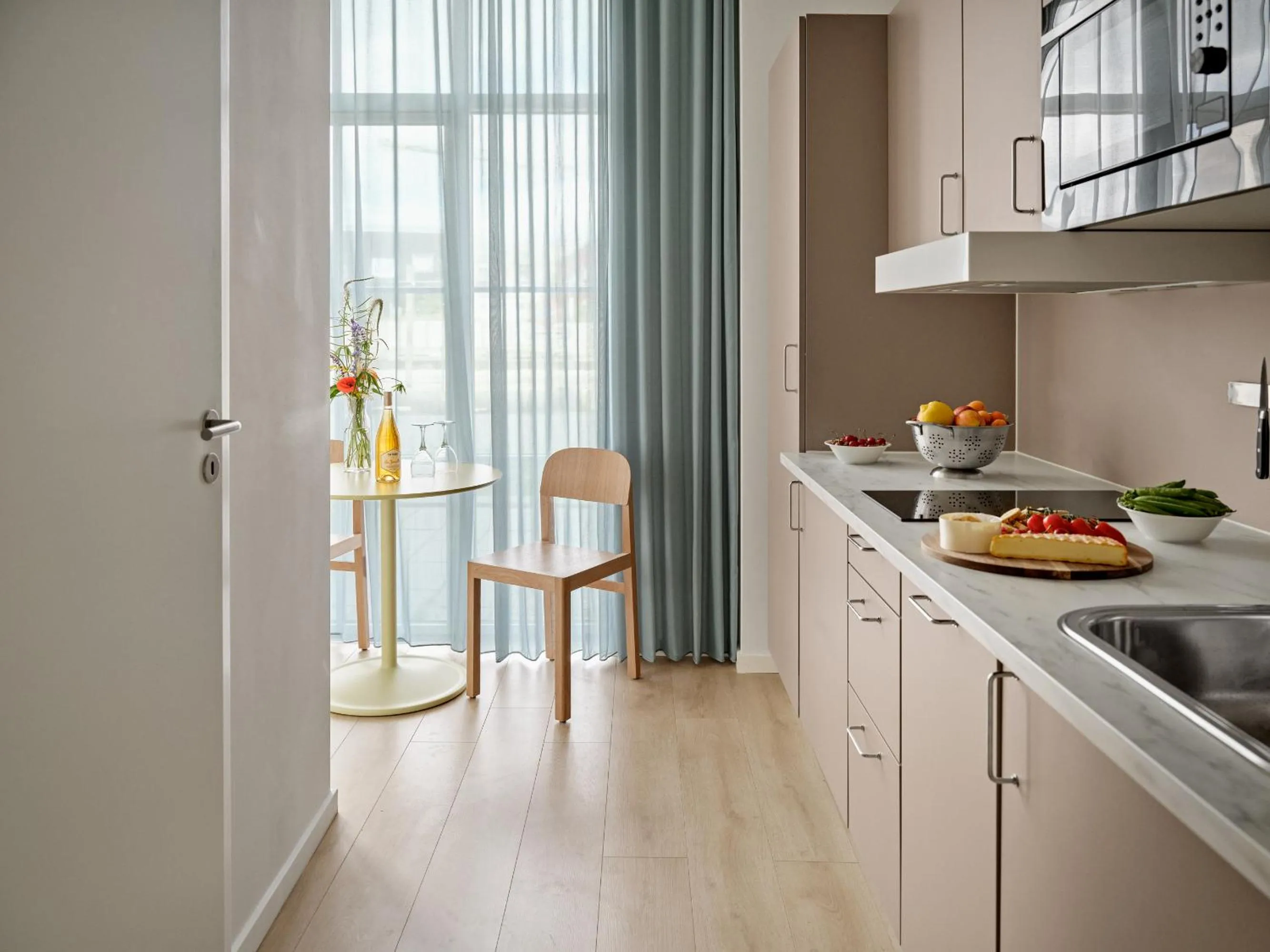 Flora Apartment Hotel