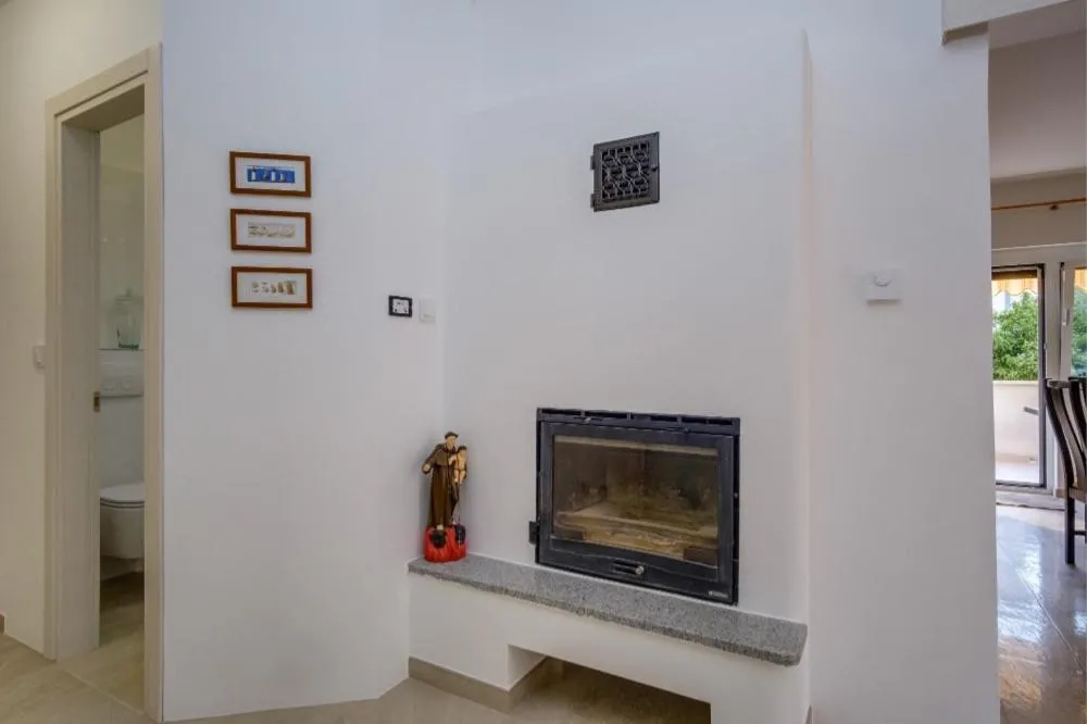 flat iron in Apartments Josipa