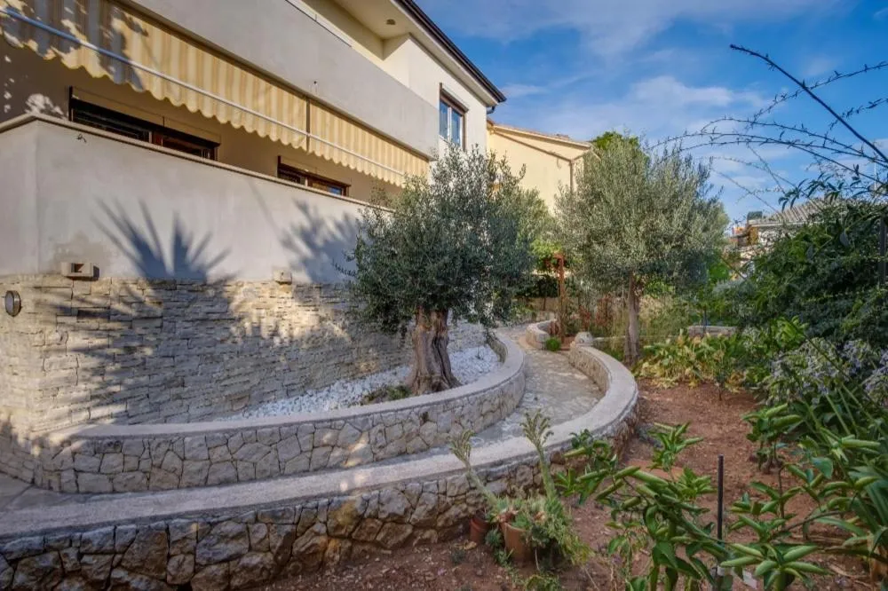 Garden in Apartments Josipa