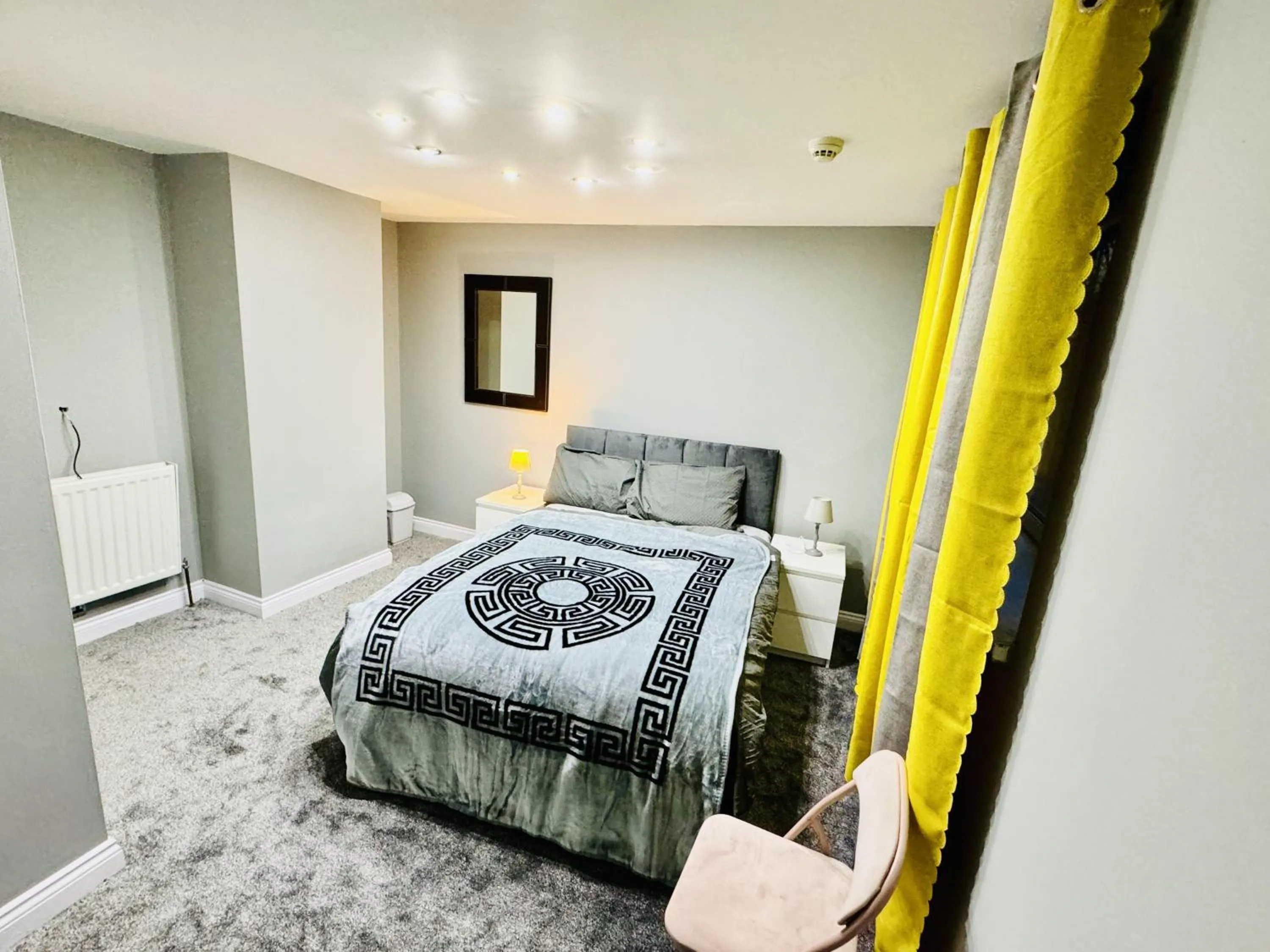 4 bedrooms Full house Stourbridge Birmingham