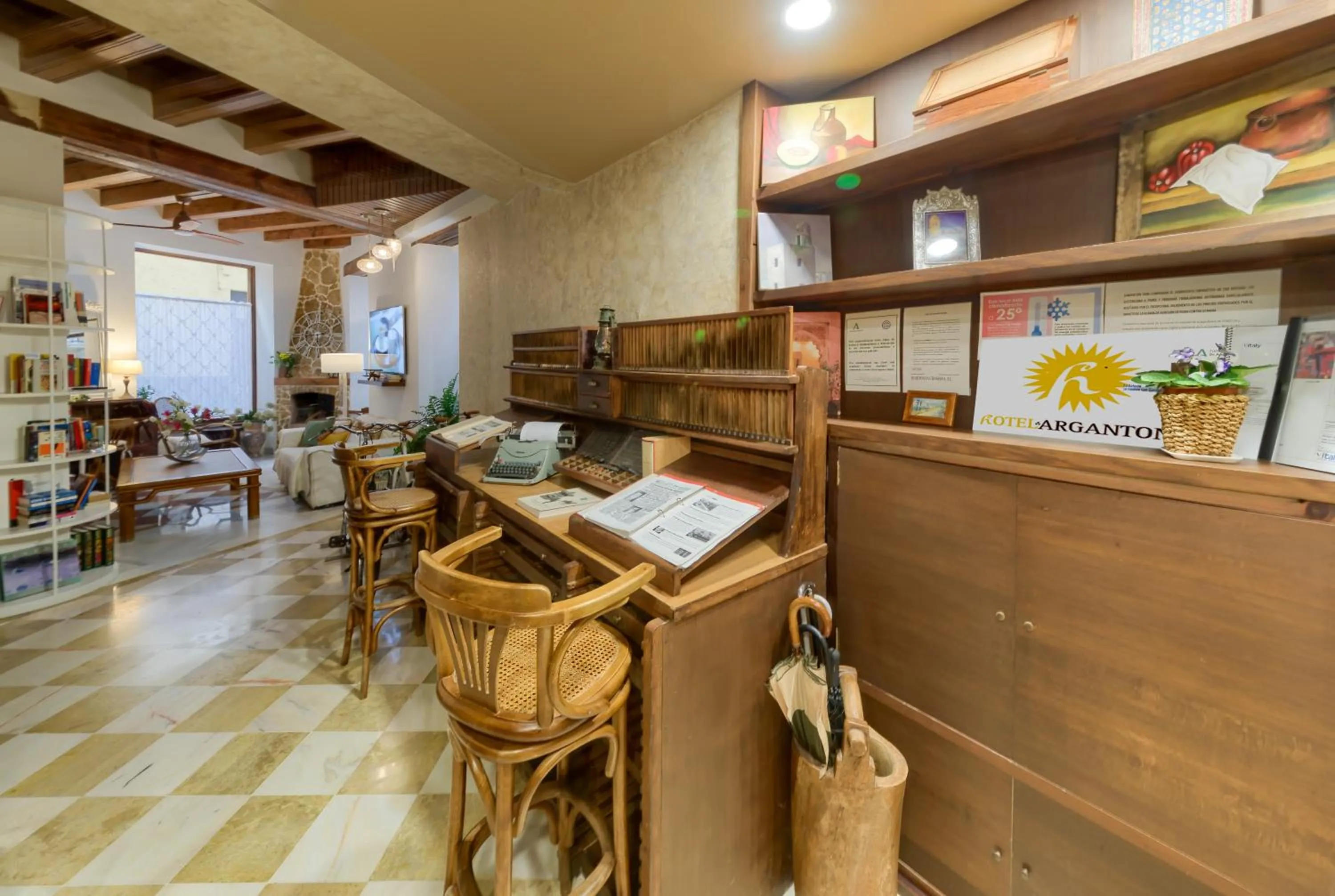 Seating area in Hotel Argantonio