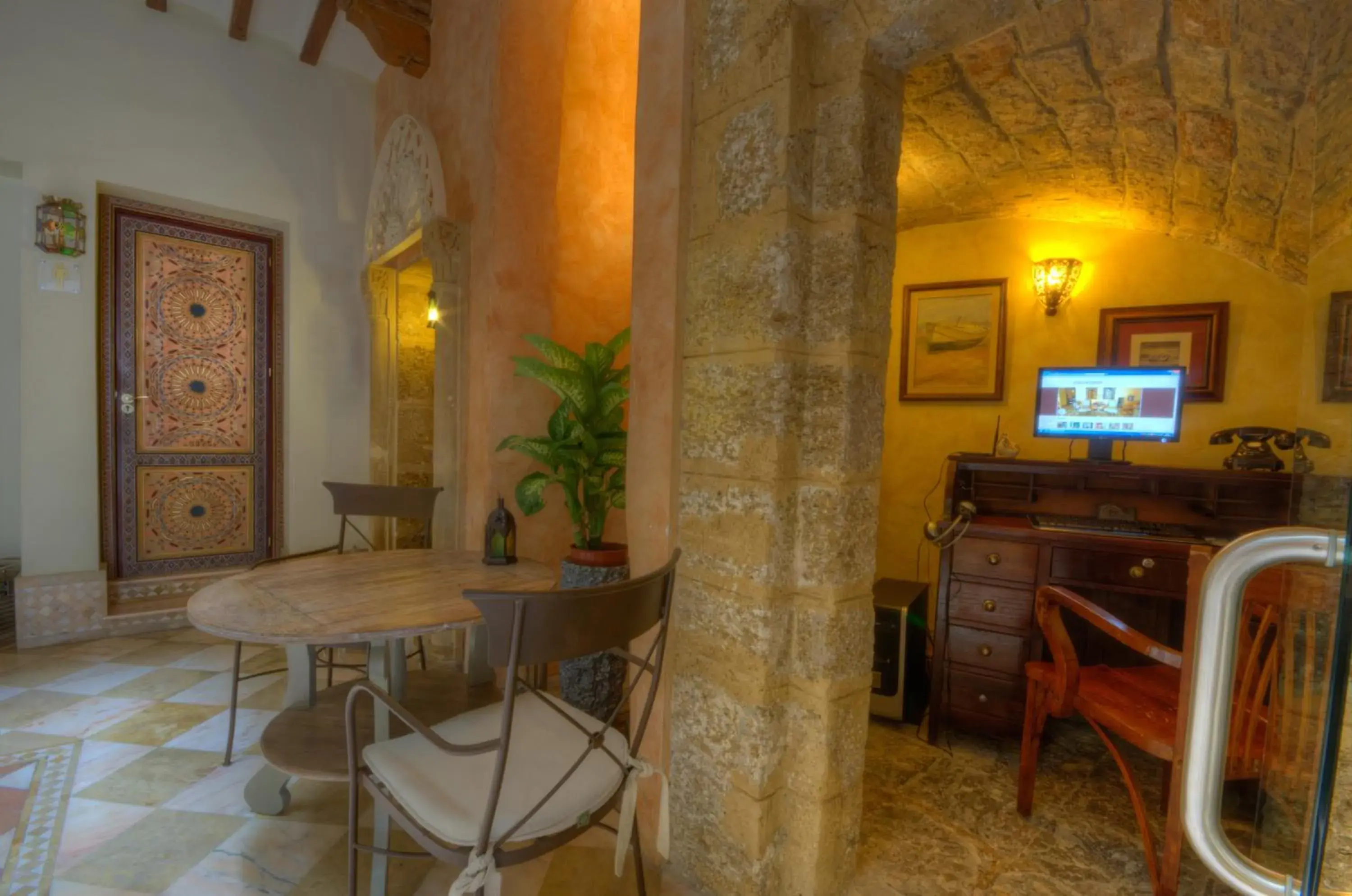 Lobby or reception in Hotel Argantonio Lobby or reception in Hotel Argantonio