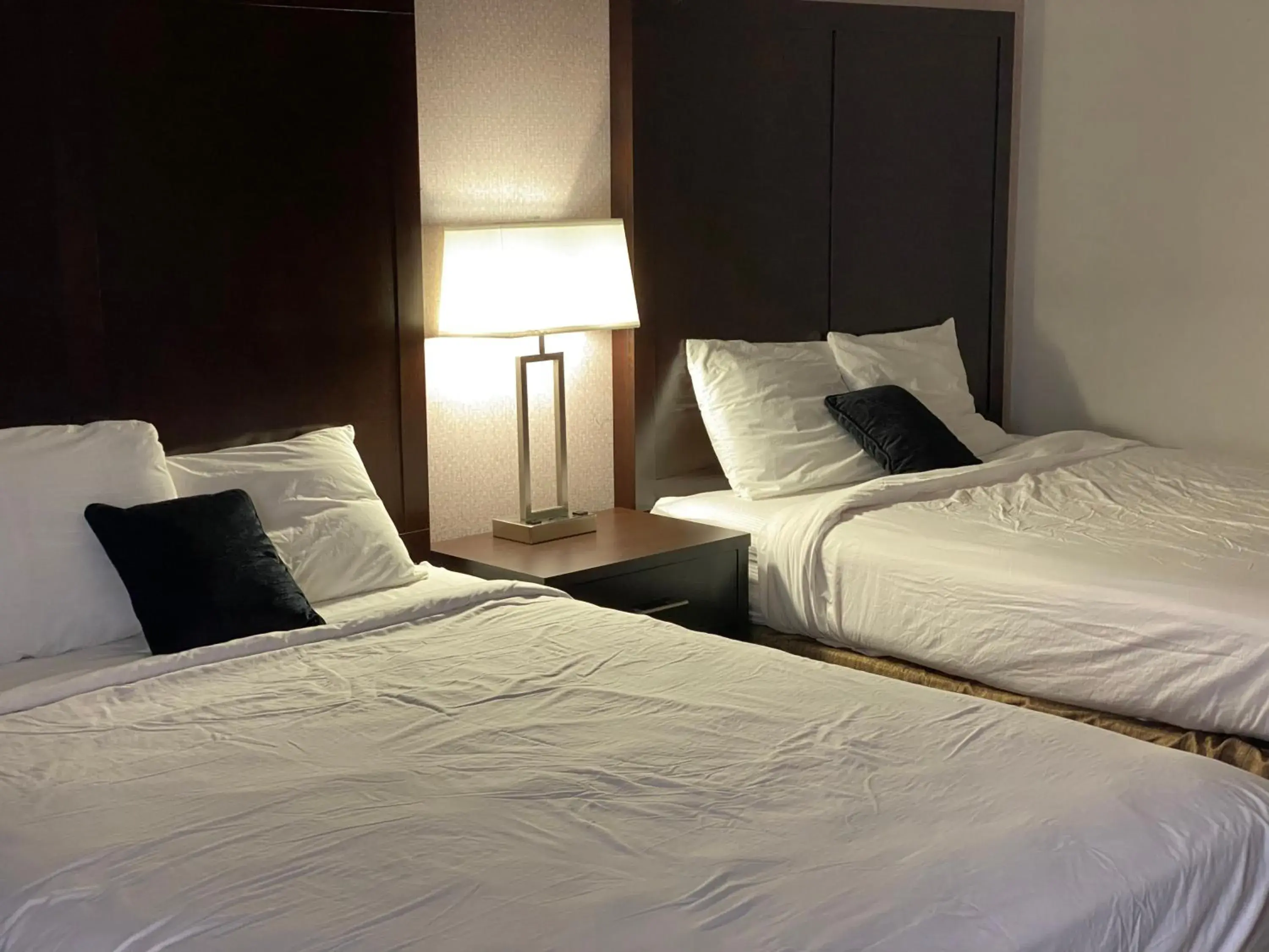 Bed in Red Lion Inn & Suites Post Falls Bed in Red Lion Inn & Suites Post Falls