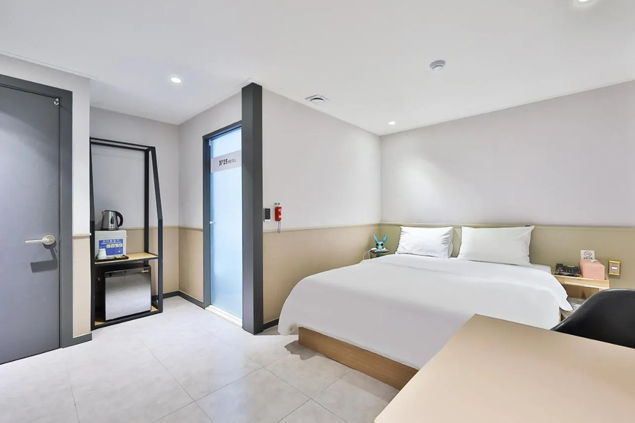 Bed in No 25 Hotel Namyangju Bukhan River
