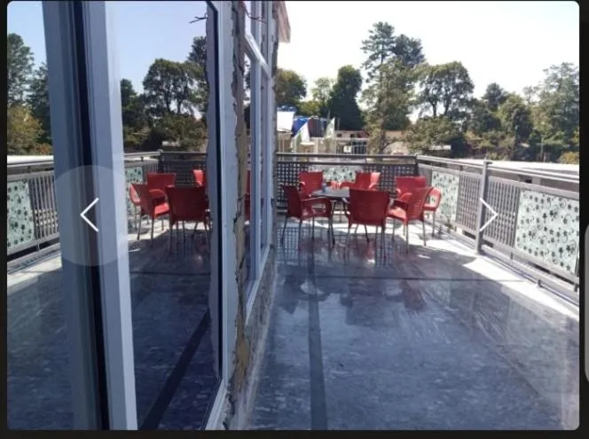 The Mall Street Hotel