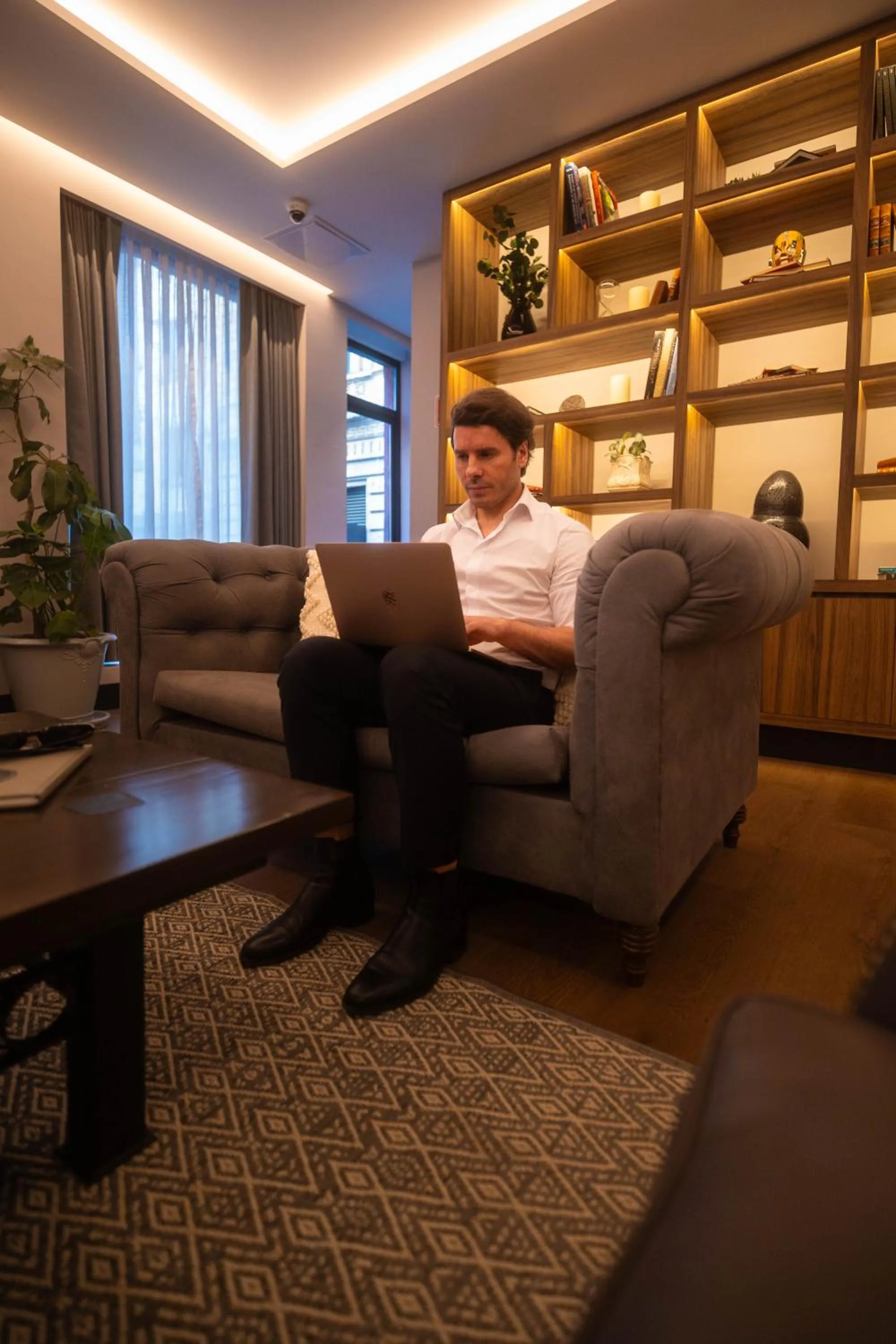 Guests in Canada Central & Rooftop