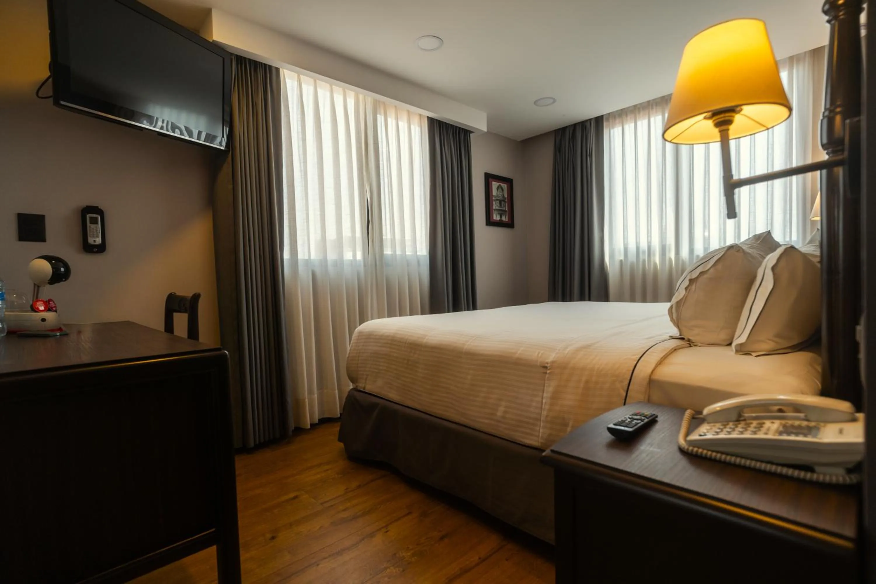 TV and multimedia, Bed in Canada Central & Rooftop