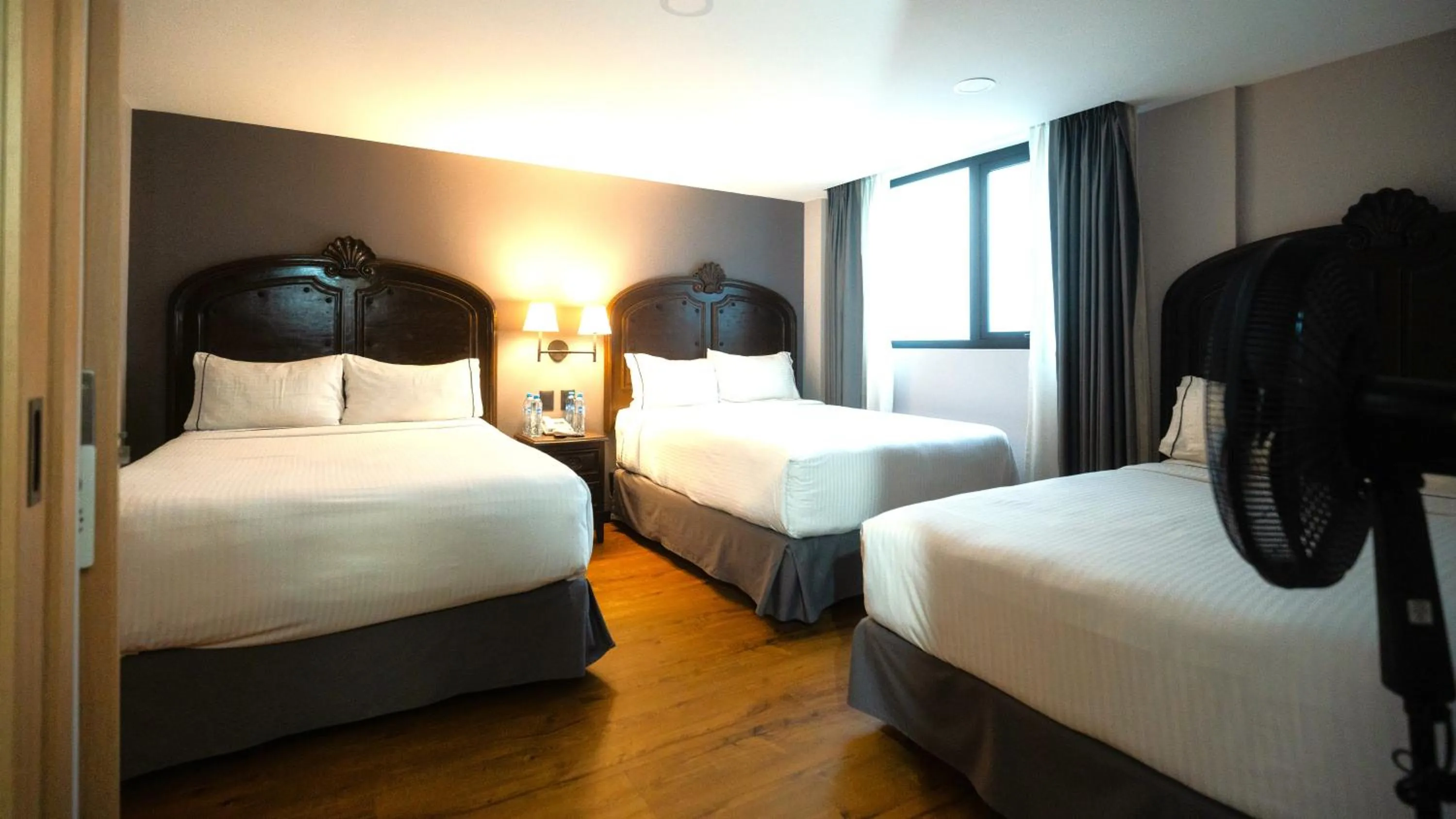 Bed in Canada Central & Rooftop