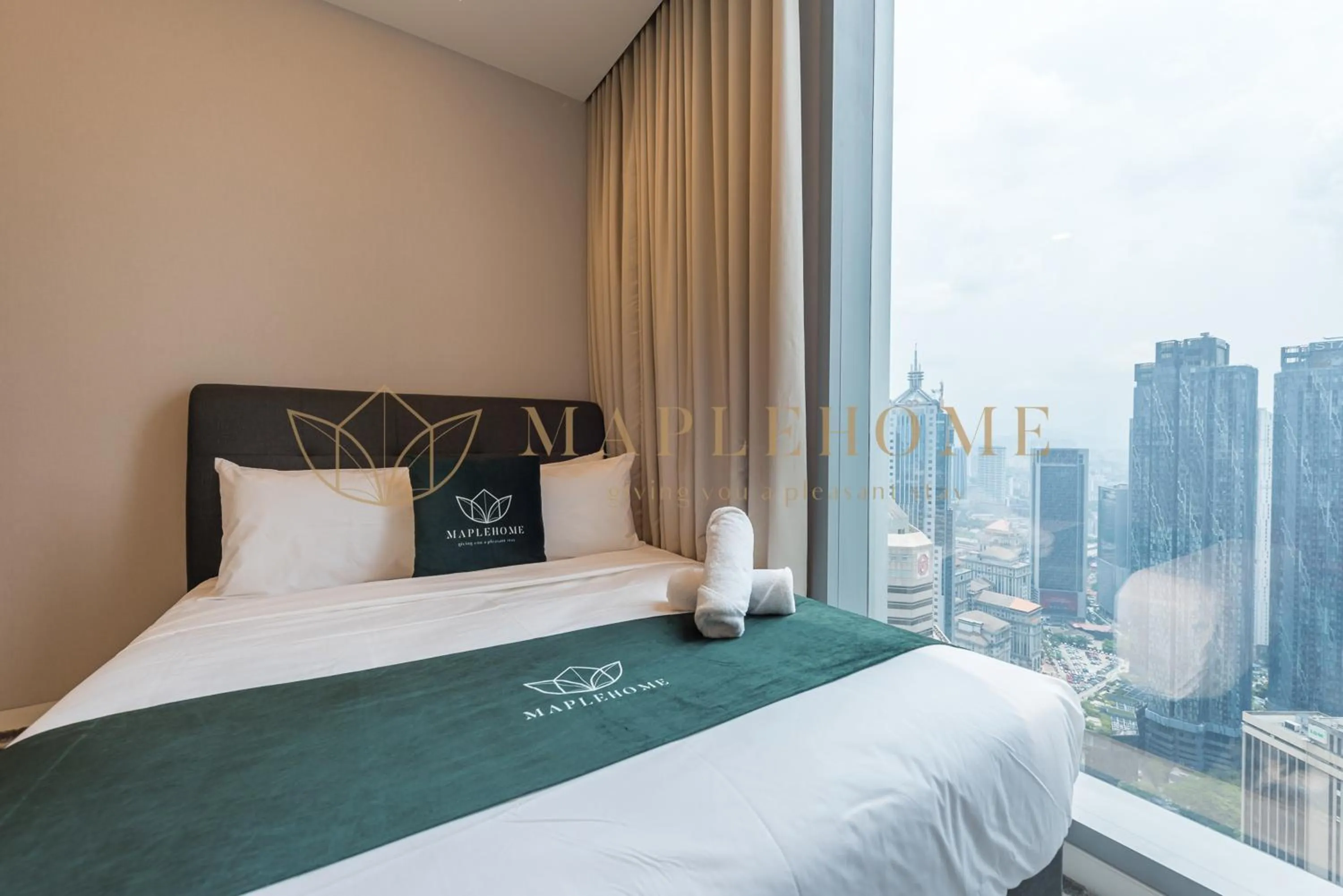 Bed in Tropicana The Residences Premier Suites KLCC