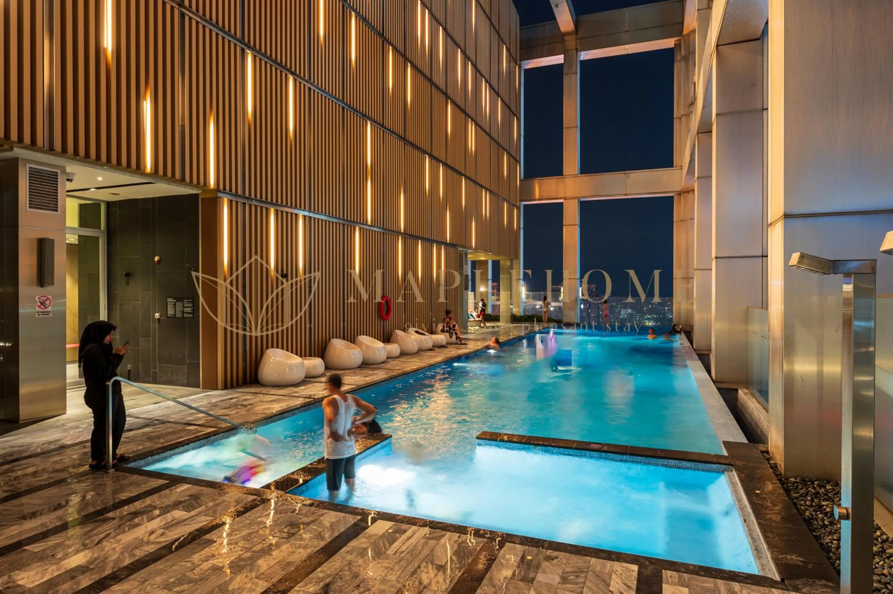 Swimming pool in Tropicana The Residences Premier Suites KLCC