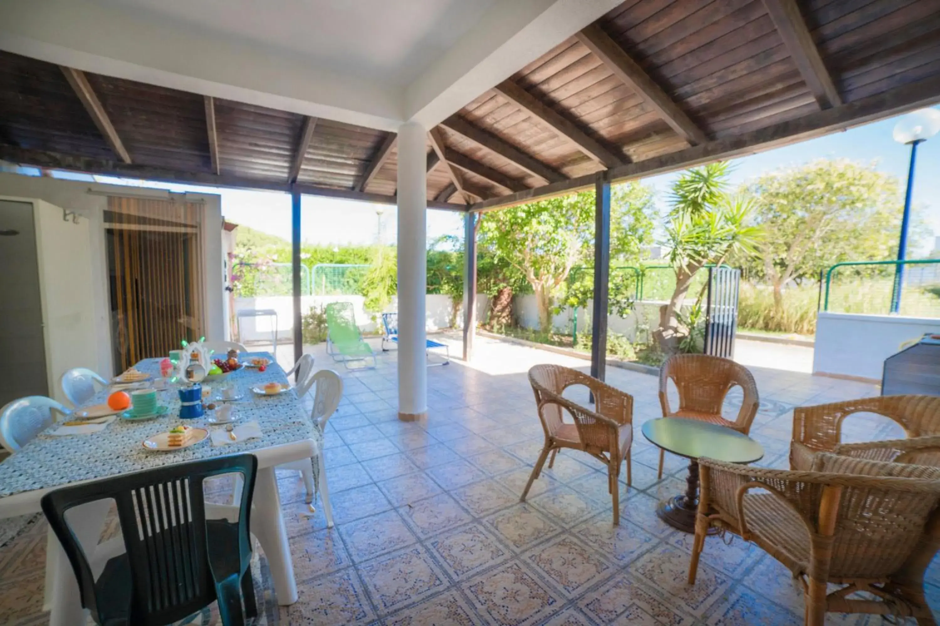 Villetta Fresca With Garden Near The Sea - Happy Rentals Villetta Fresca With Garden Near The Sea - Happy Rentals