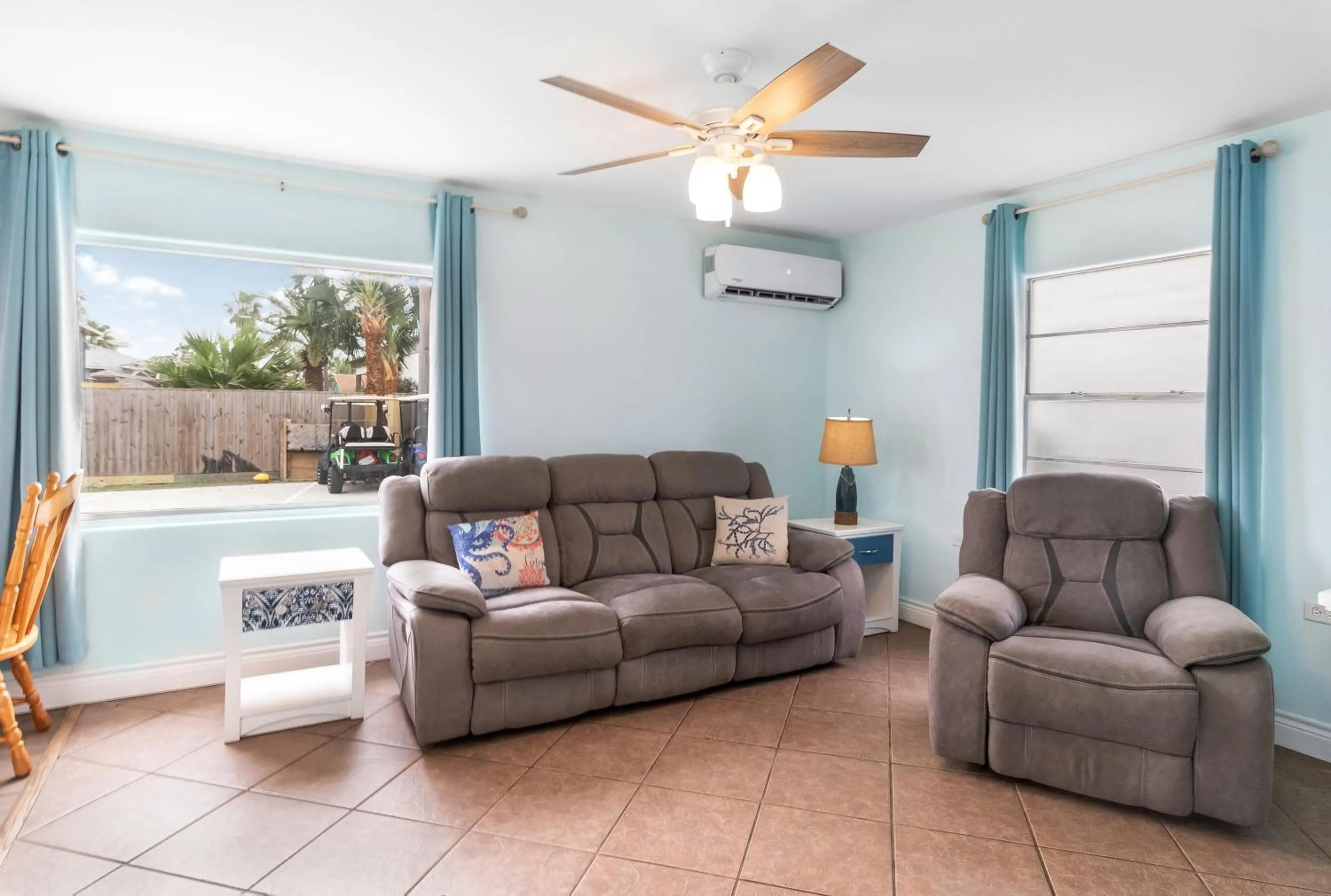 Living room in Tropic Island Resort