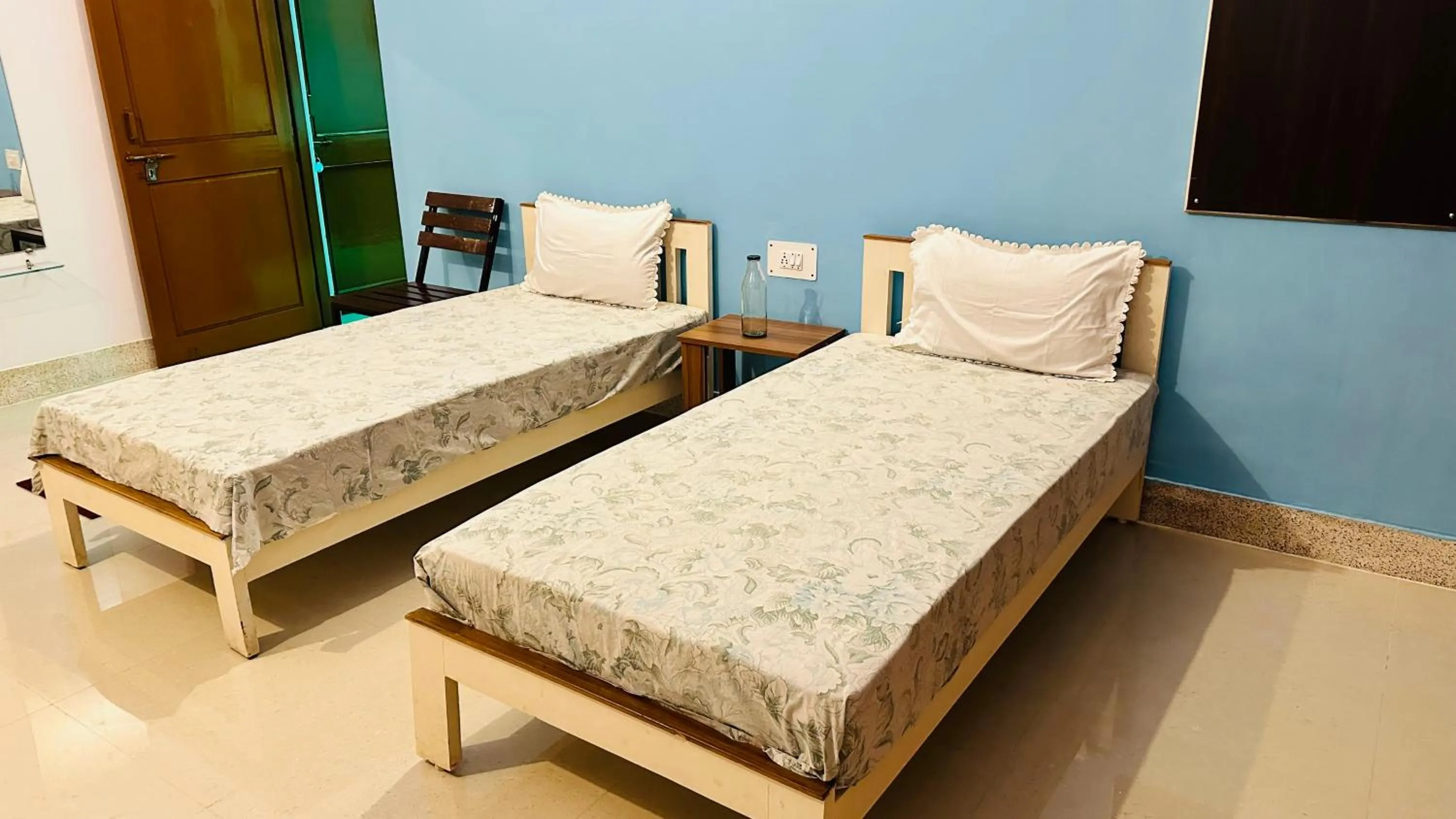 Bed in The Spring Leaves