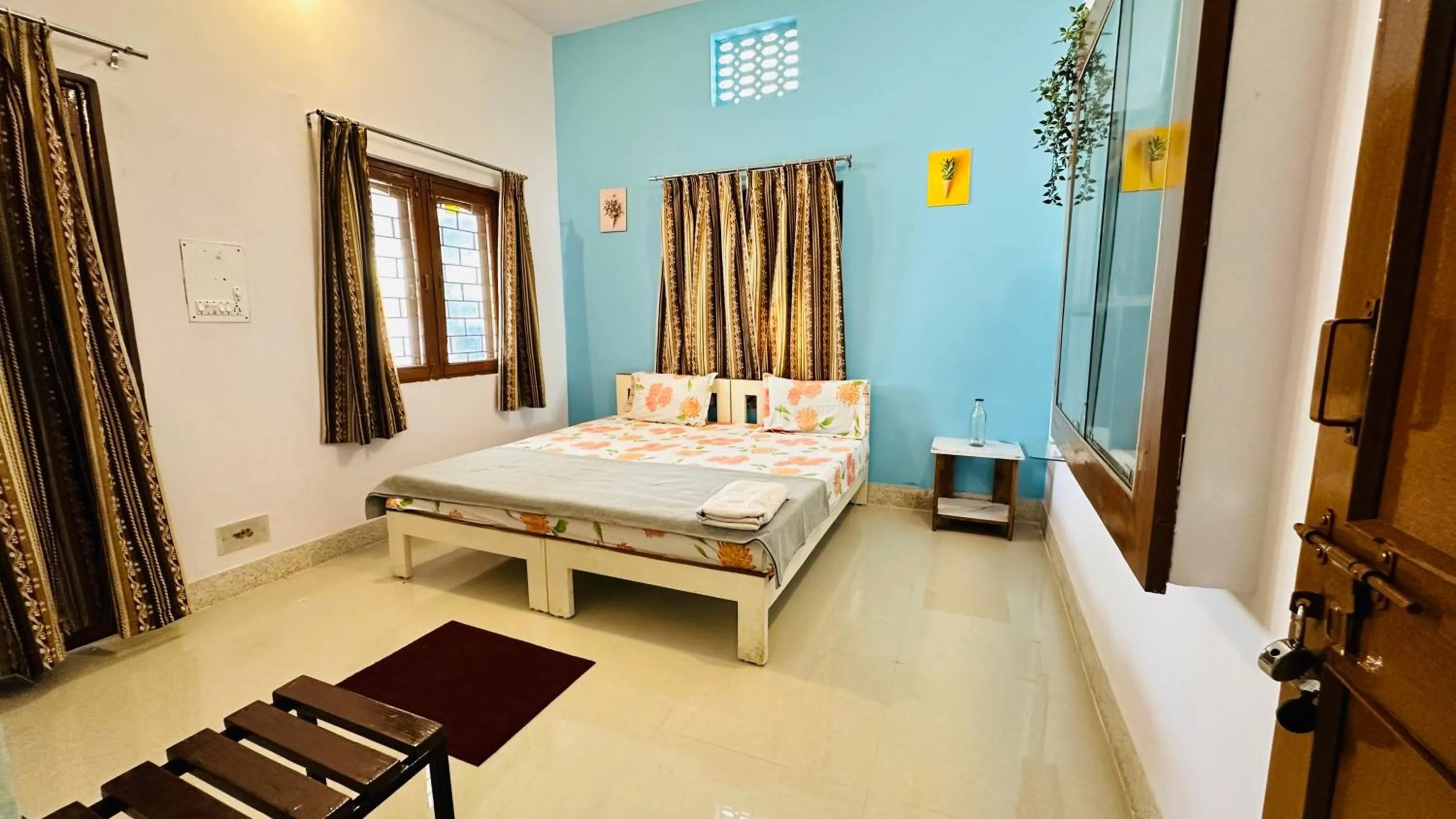 Bedroom, Bed in The Spring Leaves