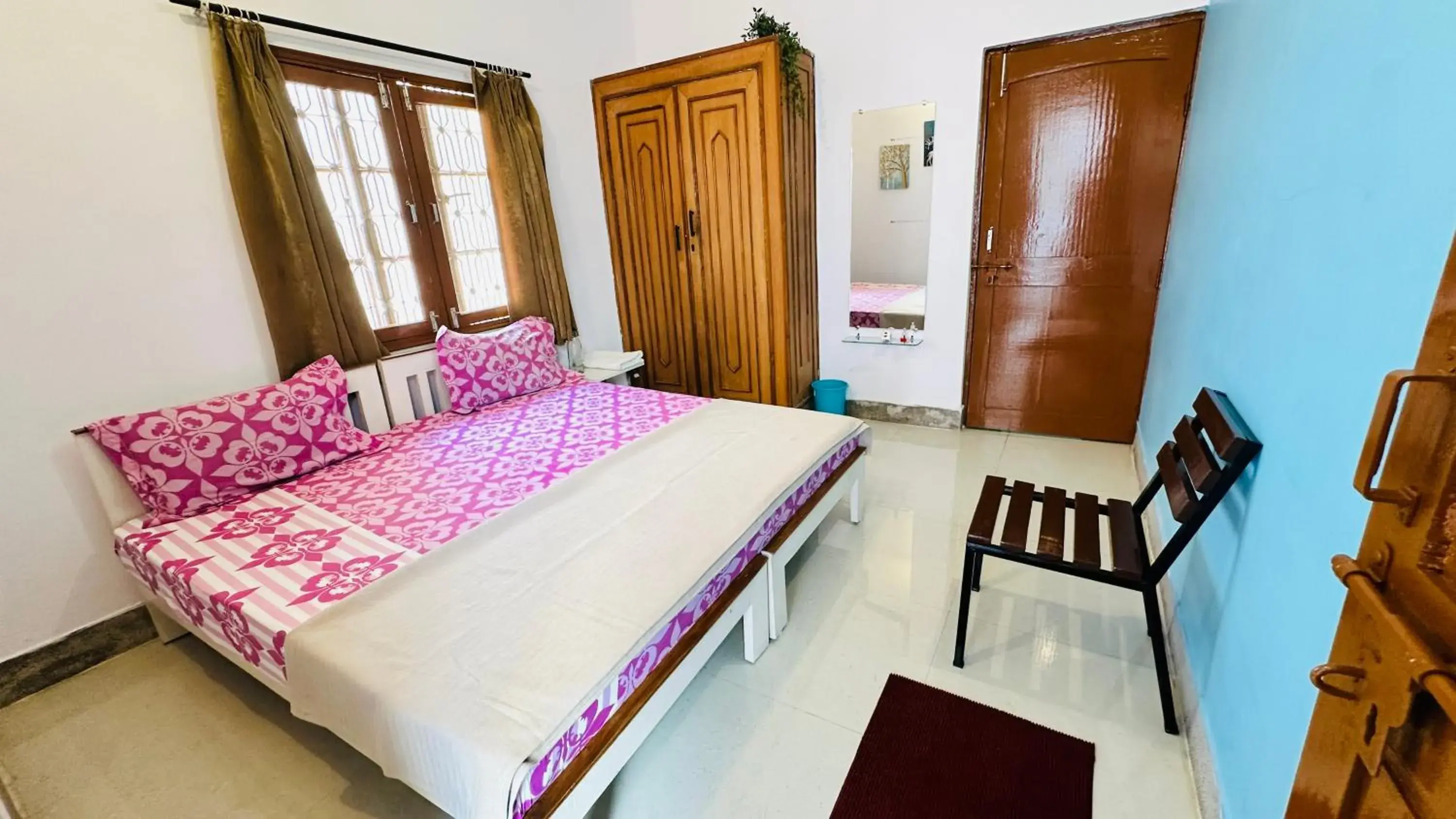 Double or Twin Room - single occupancy in The Spring Leaves Double or Twin Room - single occupancy in The Spring Leaves