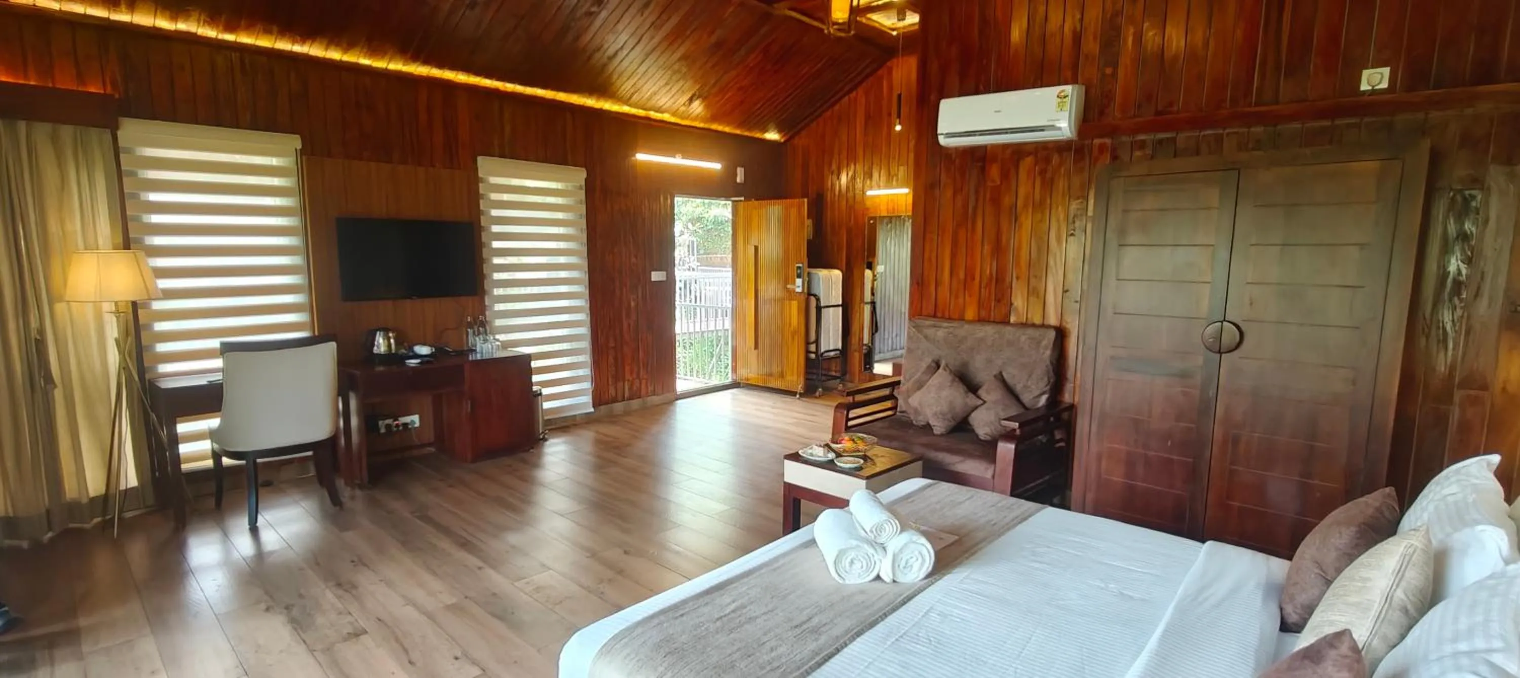 Bedroom, Bed in Silent Brook Resort - Coorg