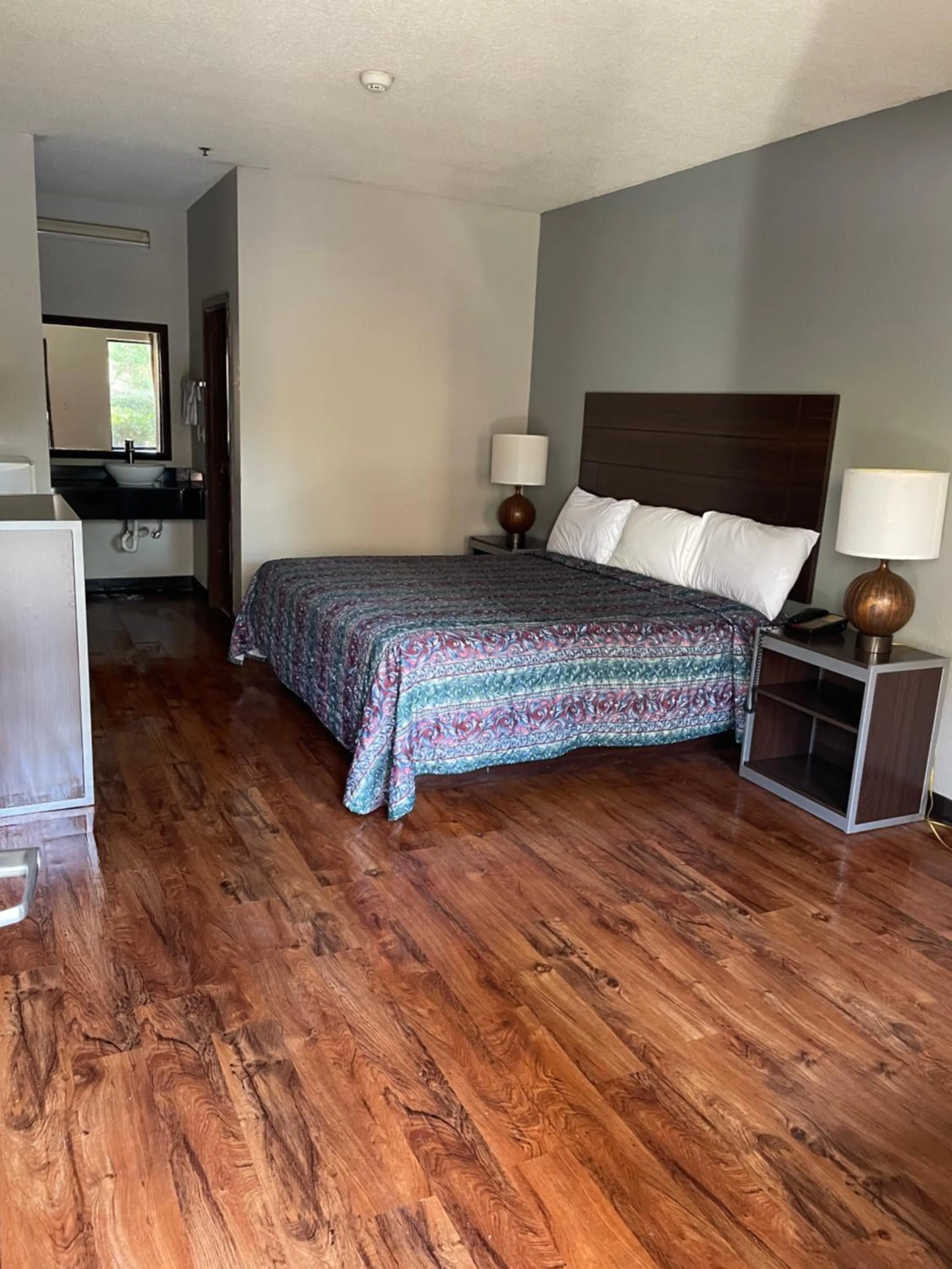 Bed in Stockbridge Inn