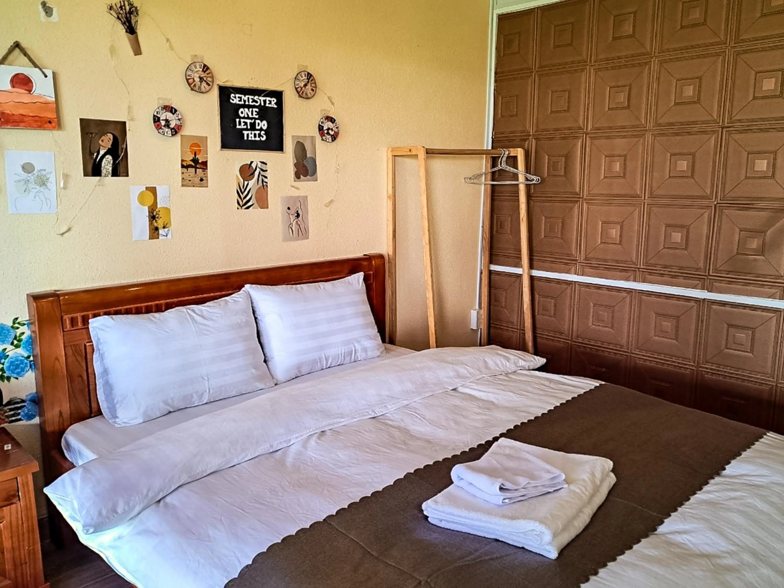 Bed in Robins Guesthouse