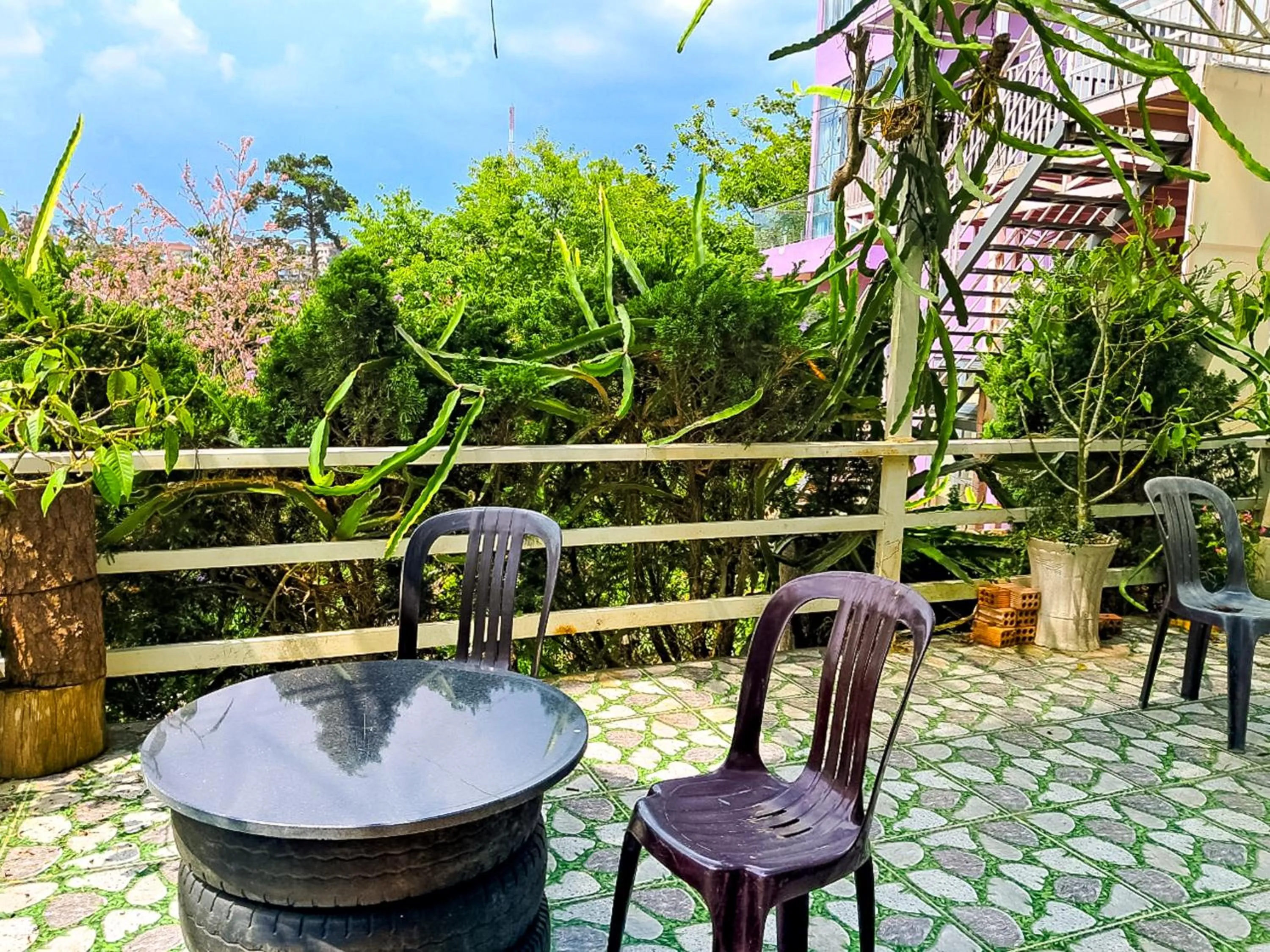 Property building in Robins Guesthouse