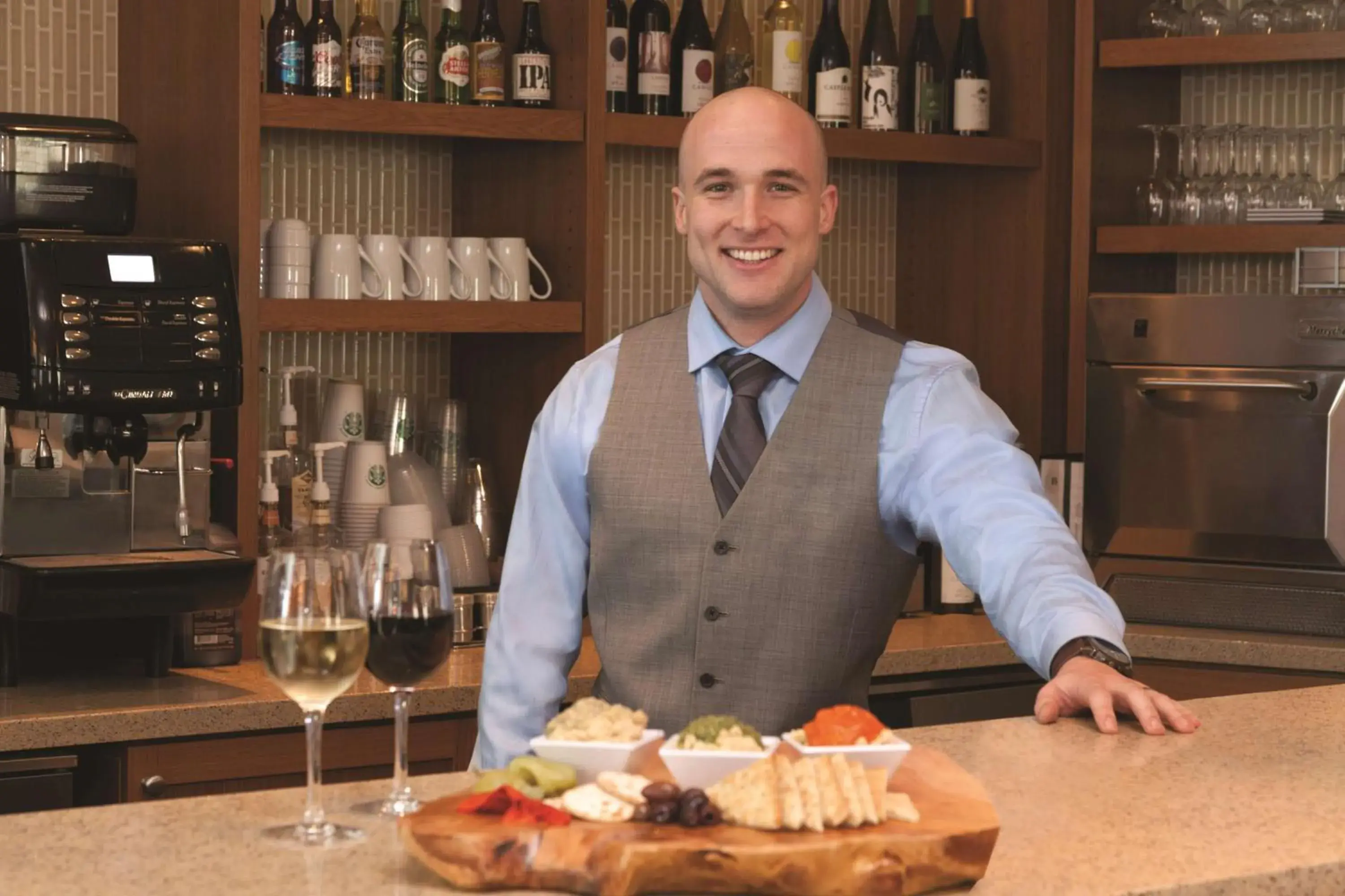 Lounge or bar in Hyatt Place at Anaheim Resort / Convention Center Lounge or bar in Hyatt Place at Anaheim Resort / Convention Center